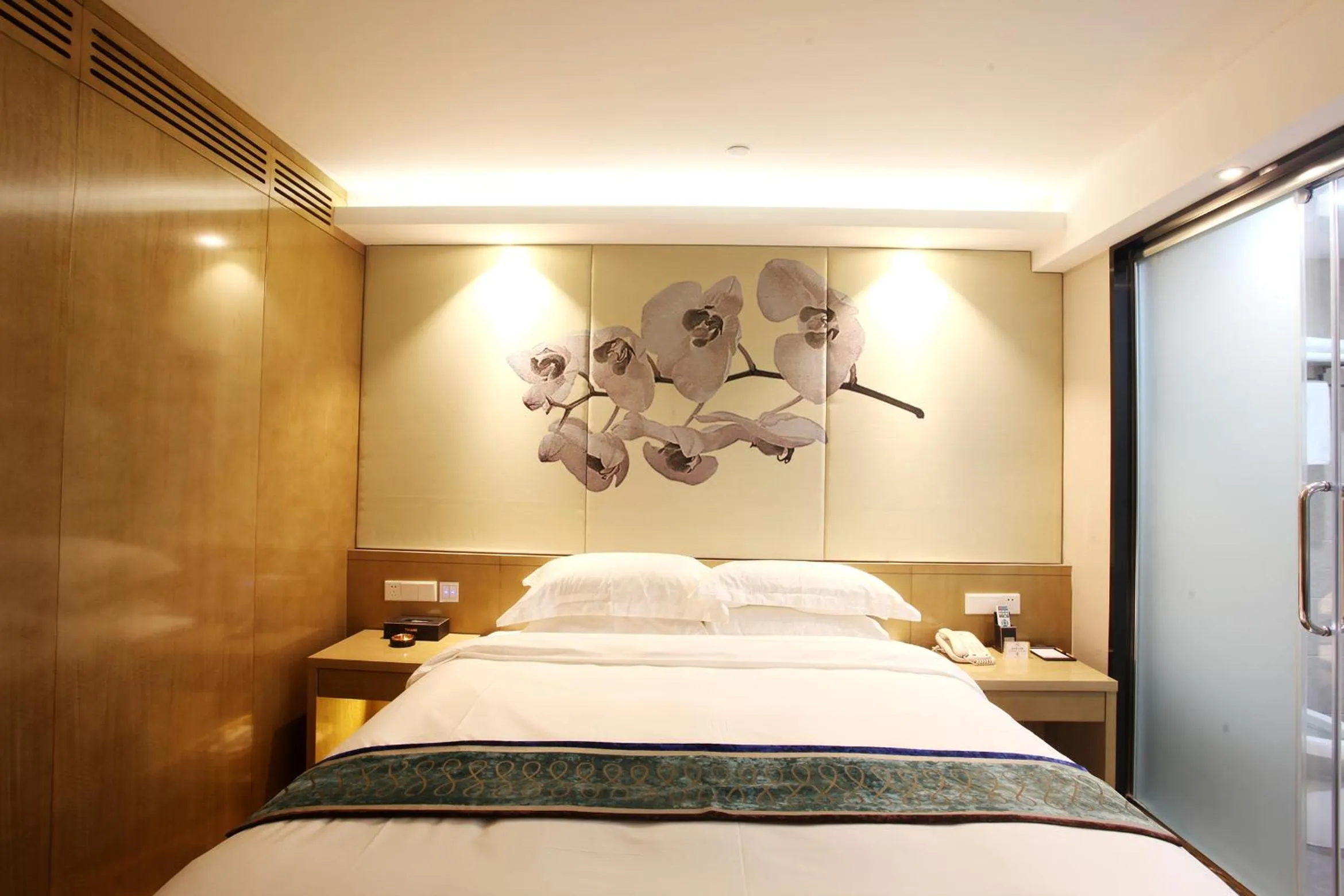 Photo of the whole room in Xi'an Peace Arch Hotel