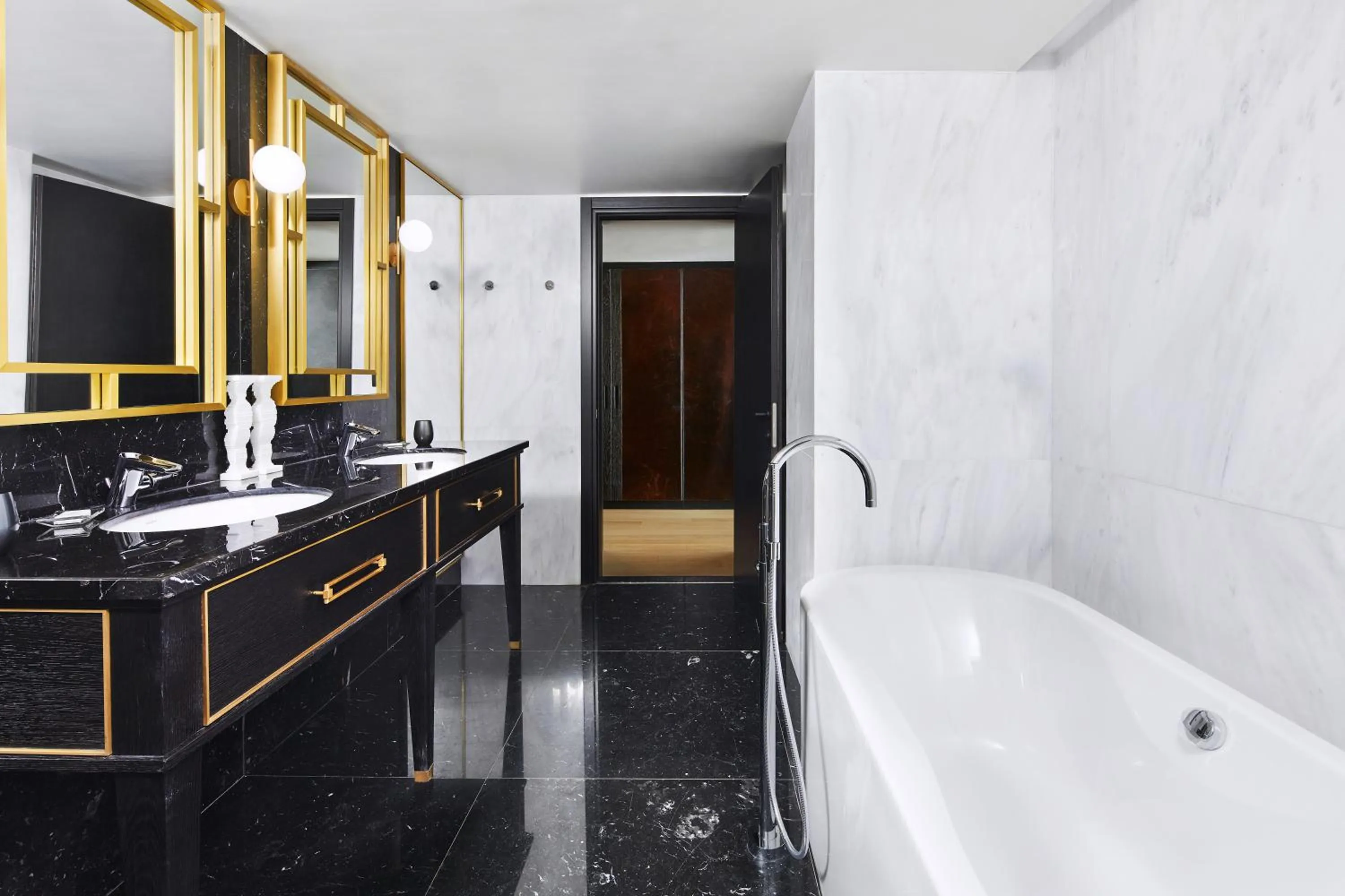 Bathroom in Grand Hyatt Athens