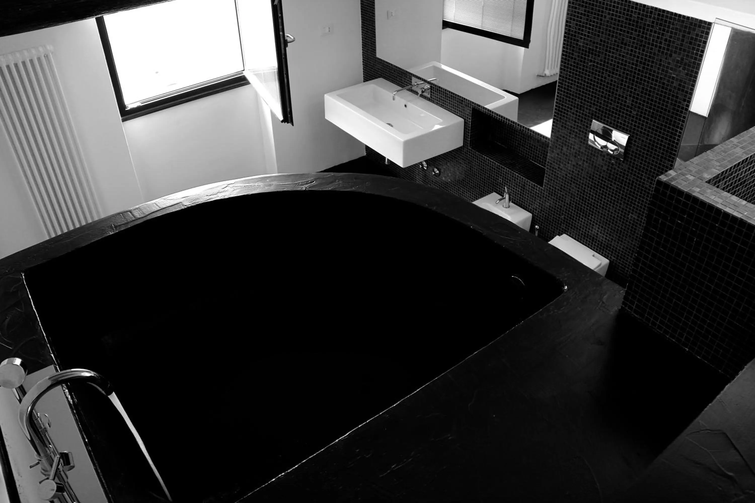 Bathroom in iRooms Central Station