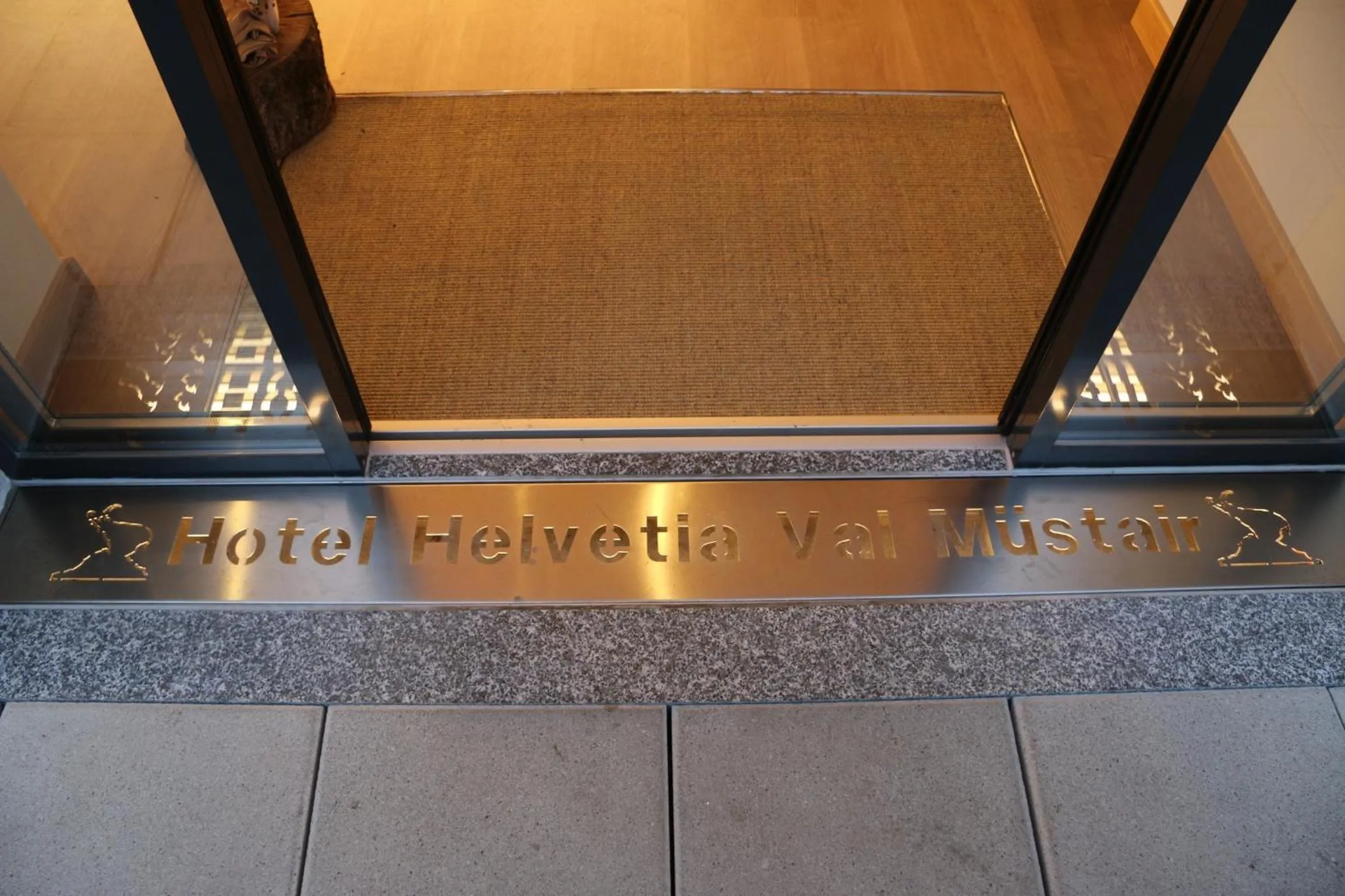Facade/entrance in Hotel Helvetia