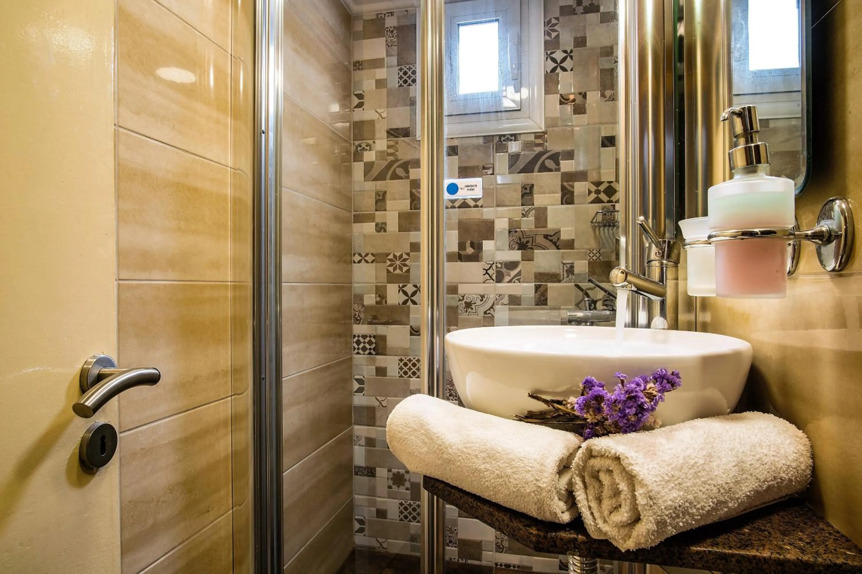 Semiramis Guesthouse