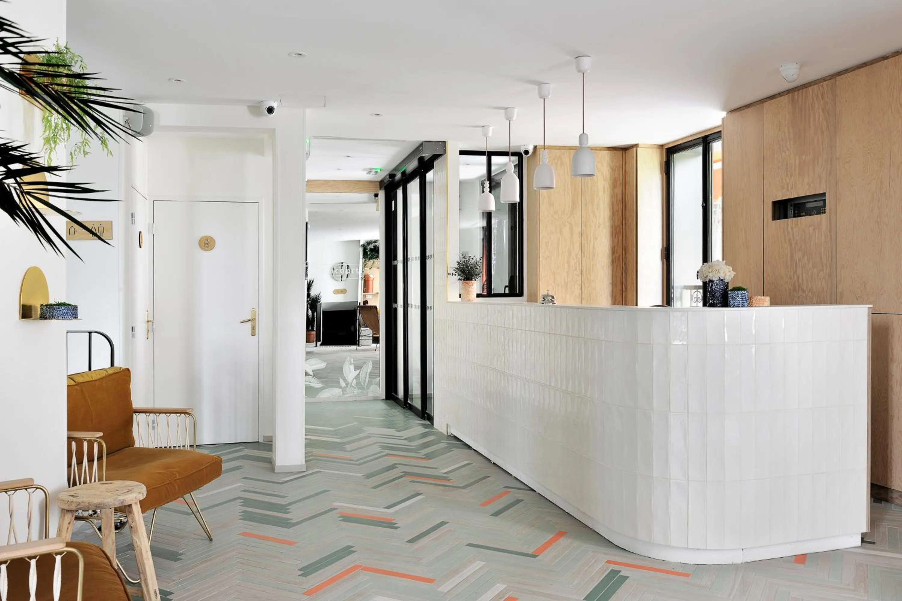 Lobby or reception in Caulaincourt Montmartre by Hiphophostels