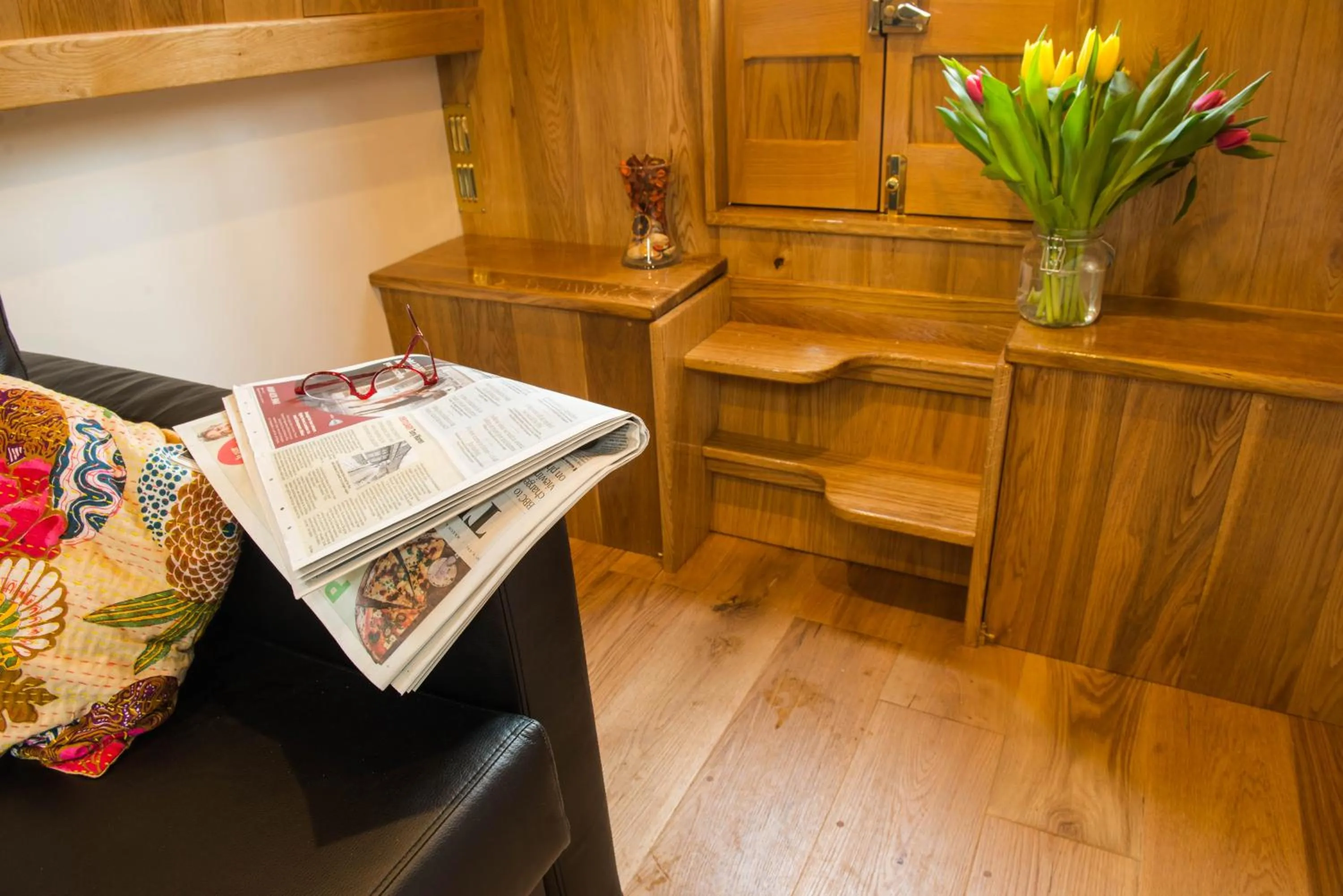 Living room in Narrowboat Puzzle