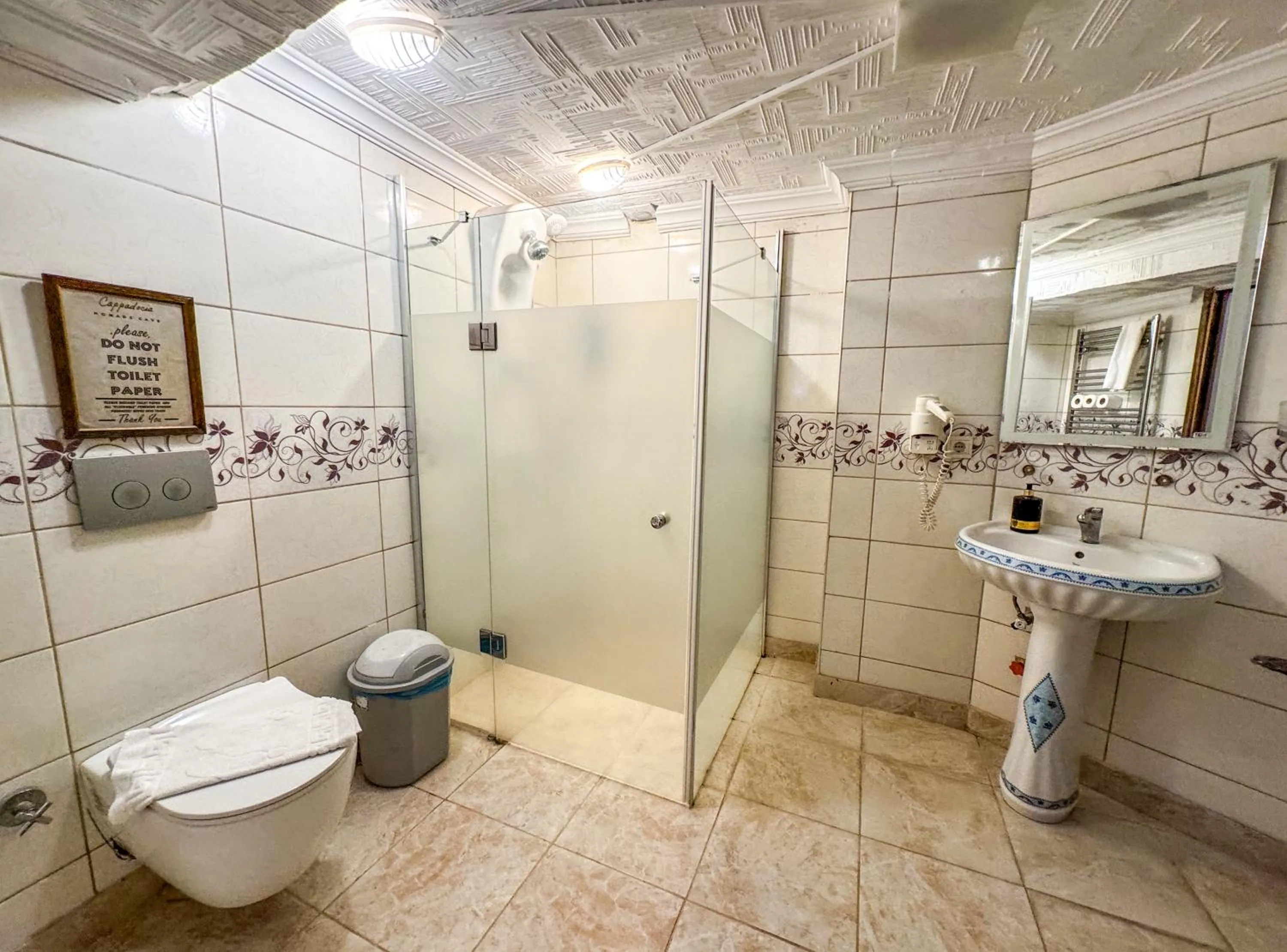 Nomads Cave Hotel & Rooftop