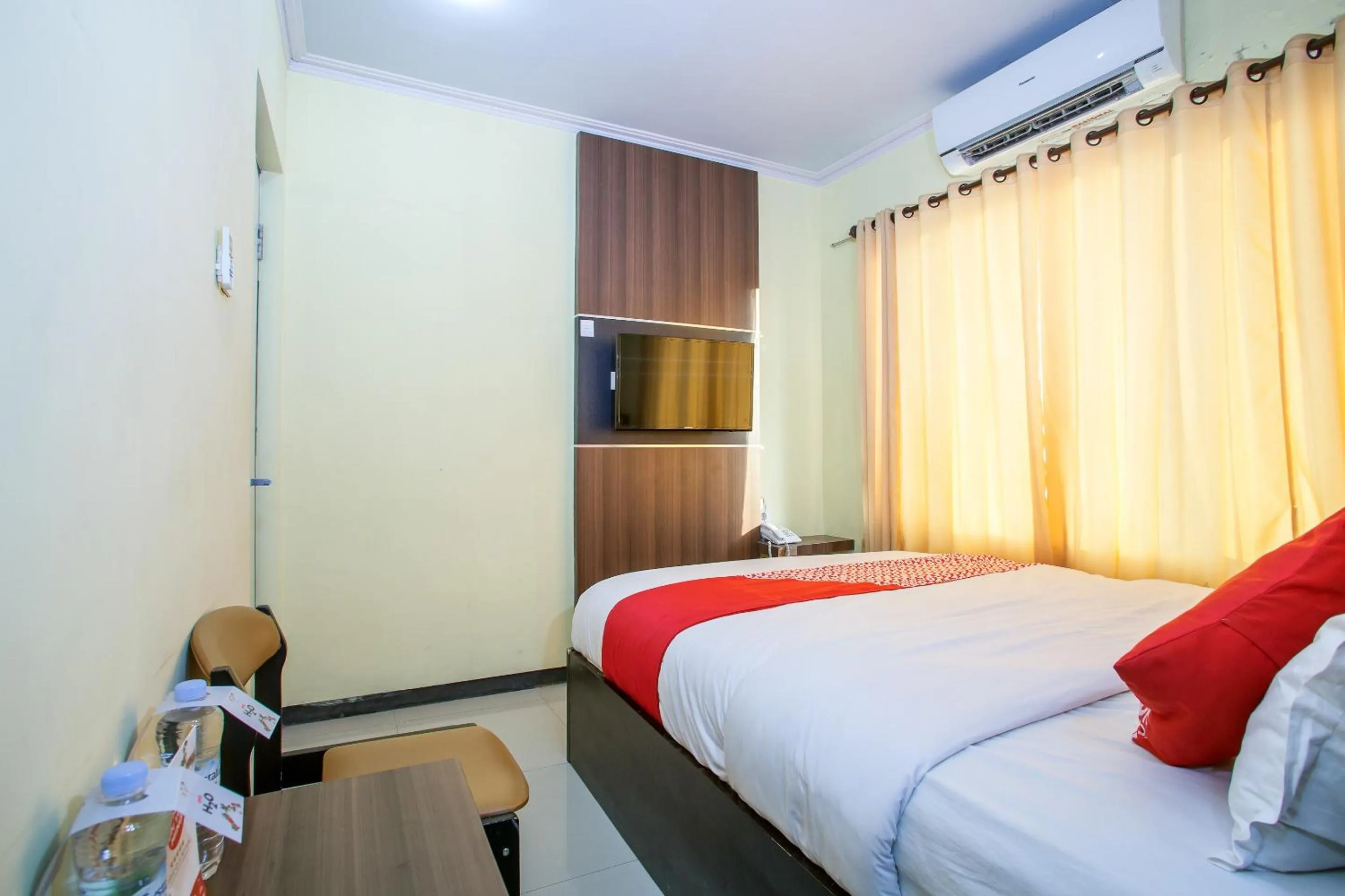 Bedroom in Capital O 887 Green Hill Hotel And Convention Center