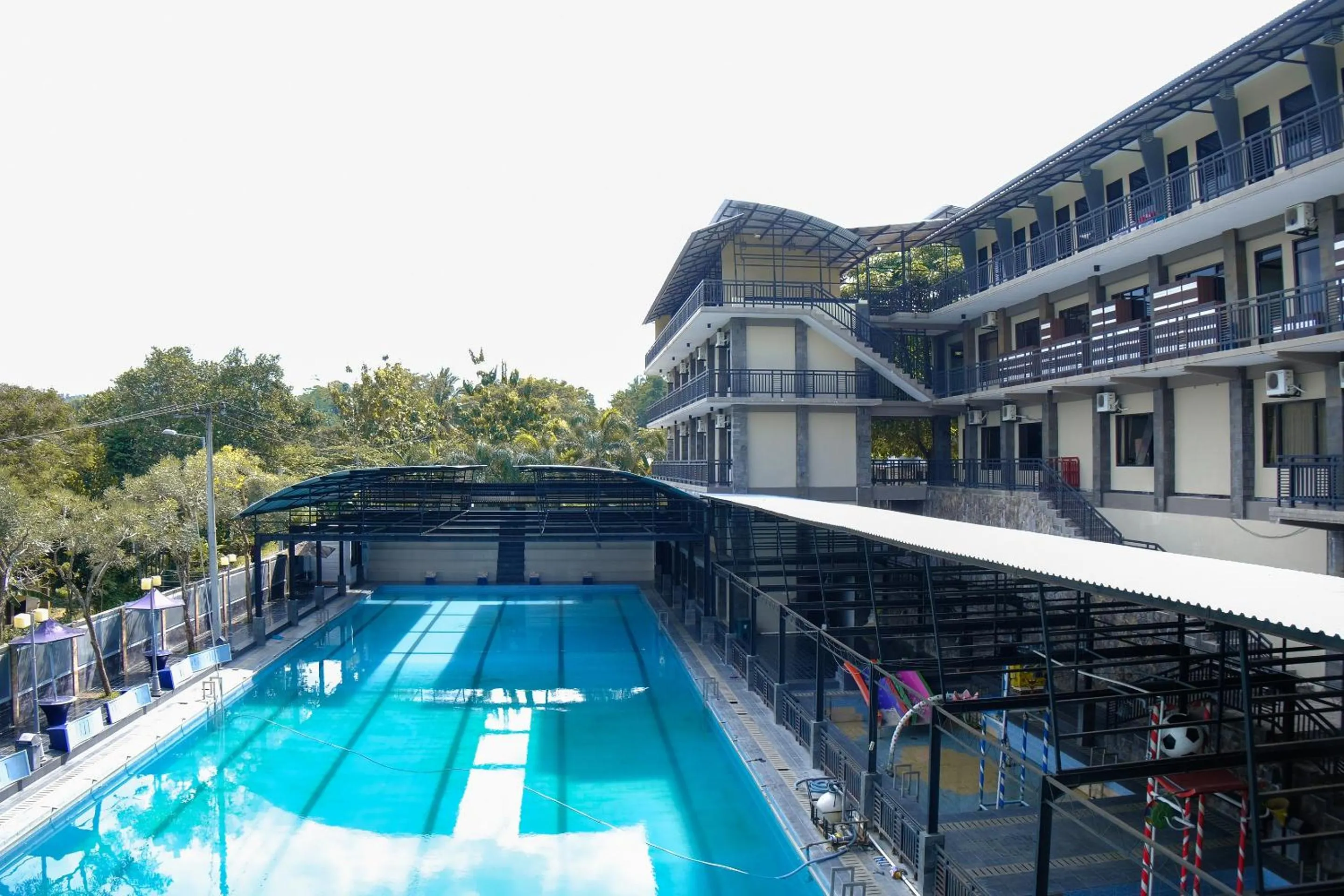 Facade/entrance in Capital O 887 Green Hill Hotel And Convention Center