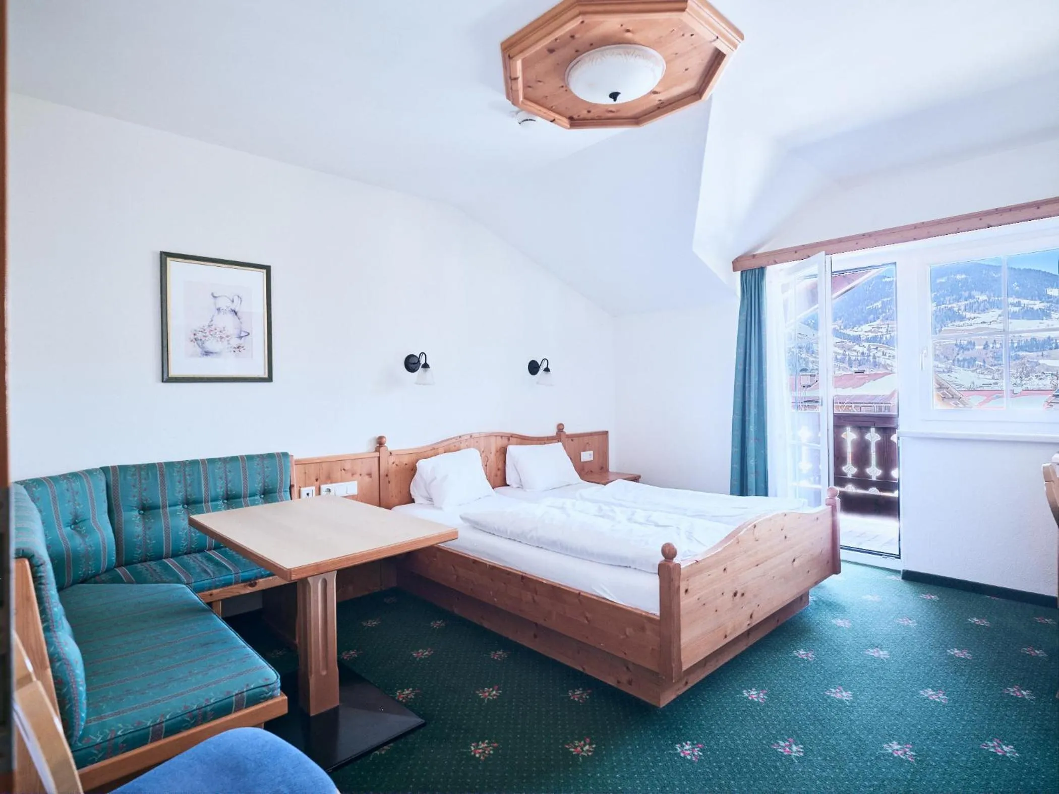 Balcony/Terrace, Bed in Hotel Kirchboden by Alpeffect Hotels