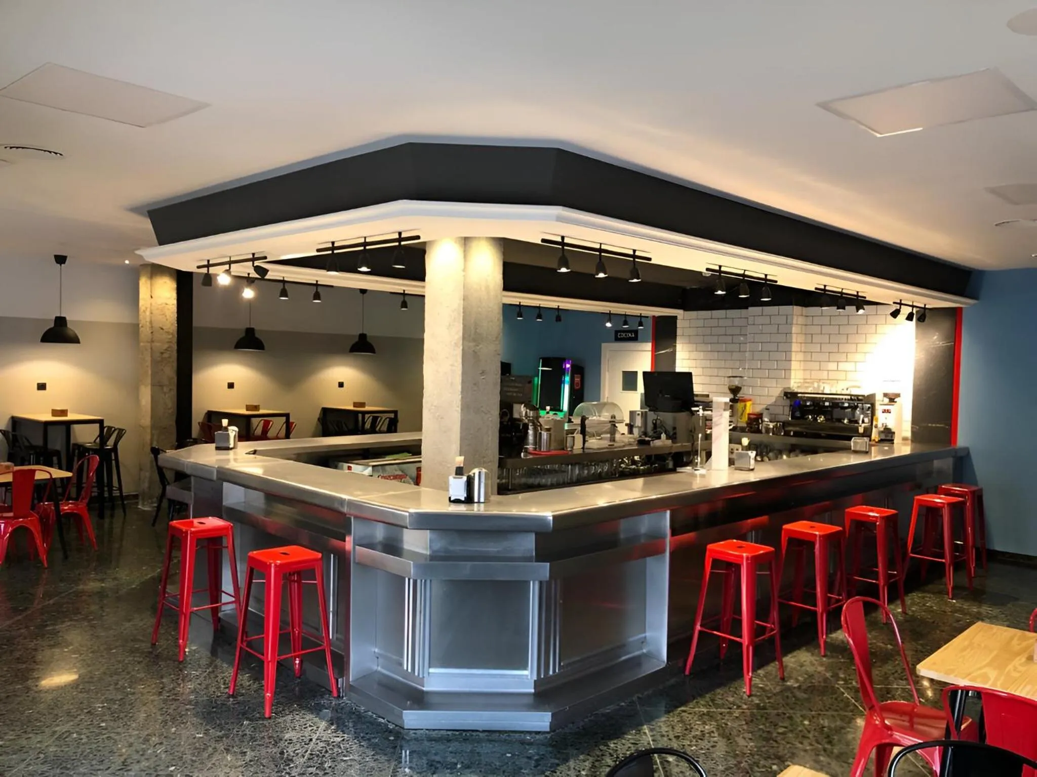 Restaurant/places to eat in Hotel Mulhacen