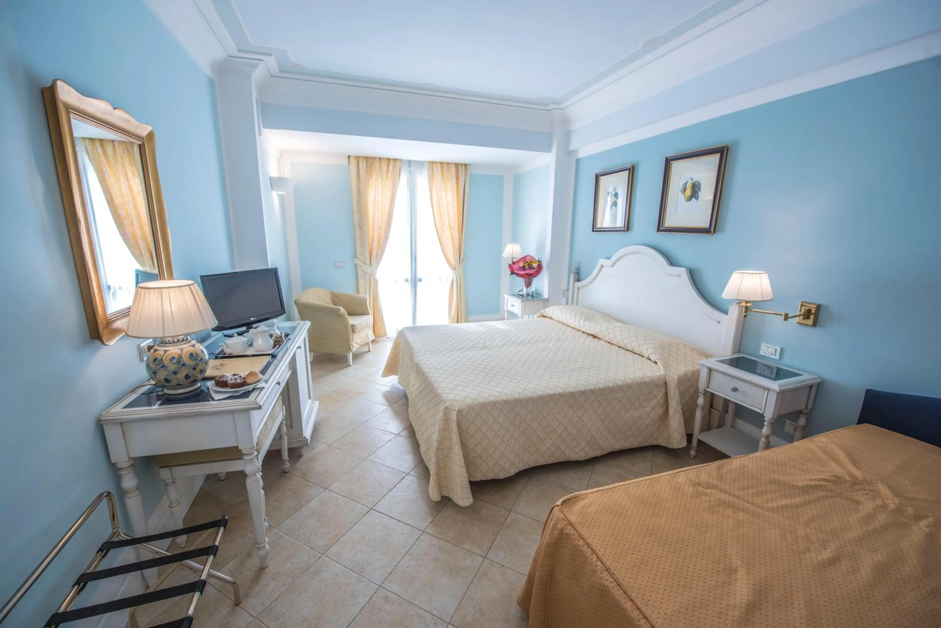 Photo of the whole room, Bed in Villa Daphne