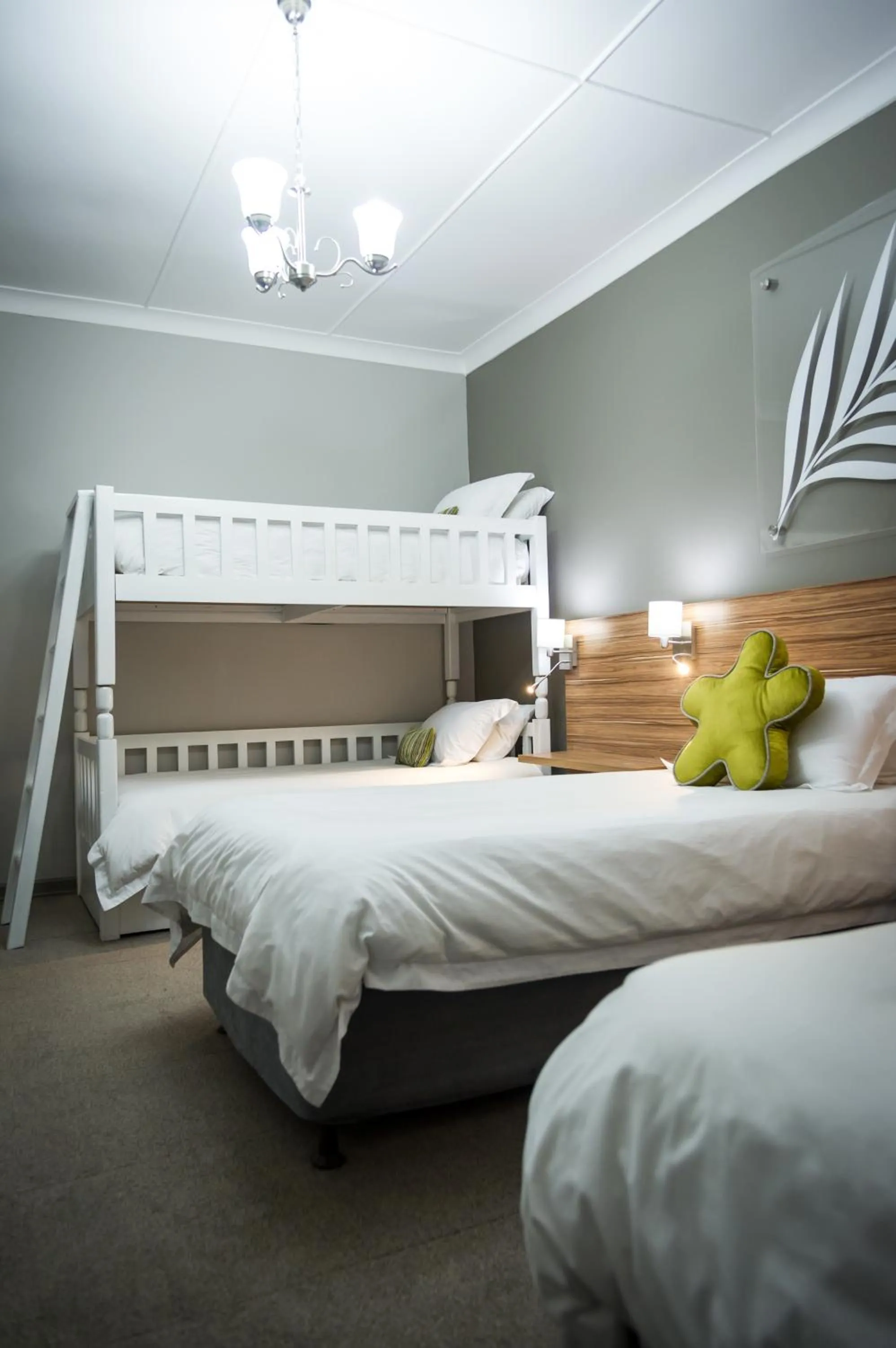 bunk bed, Bed in Palm Lodge Guest House