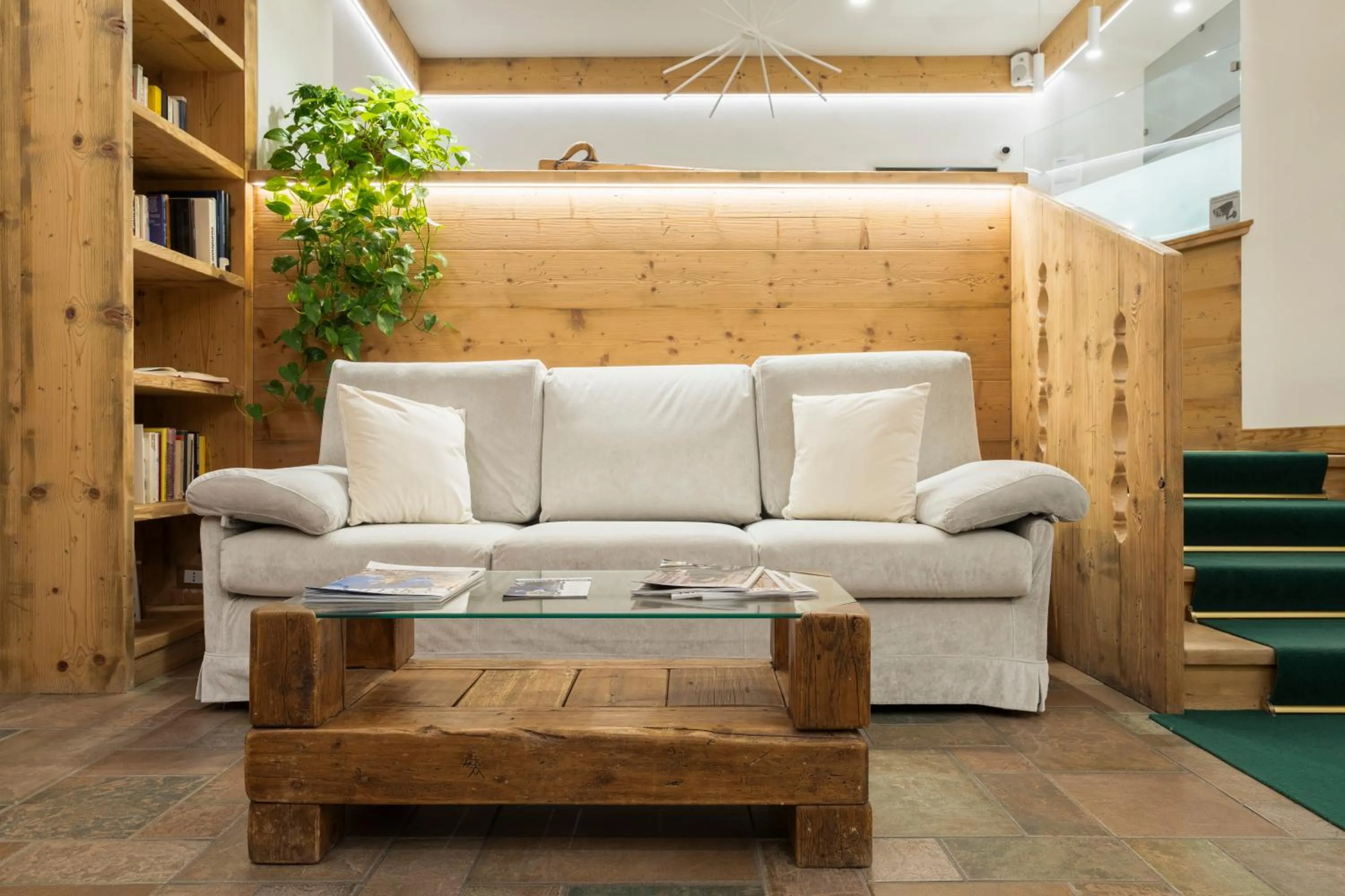 Lobby or reception in Hotel Montana