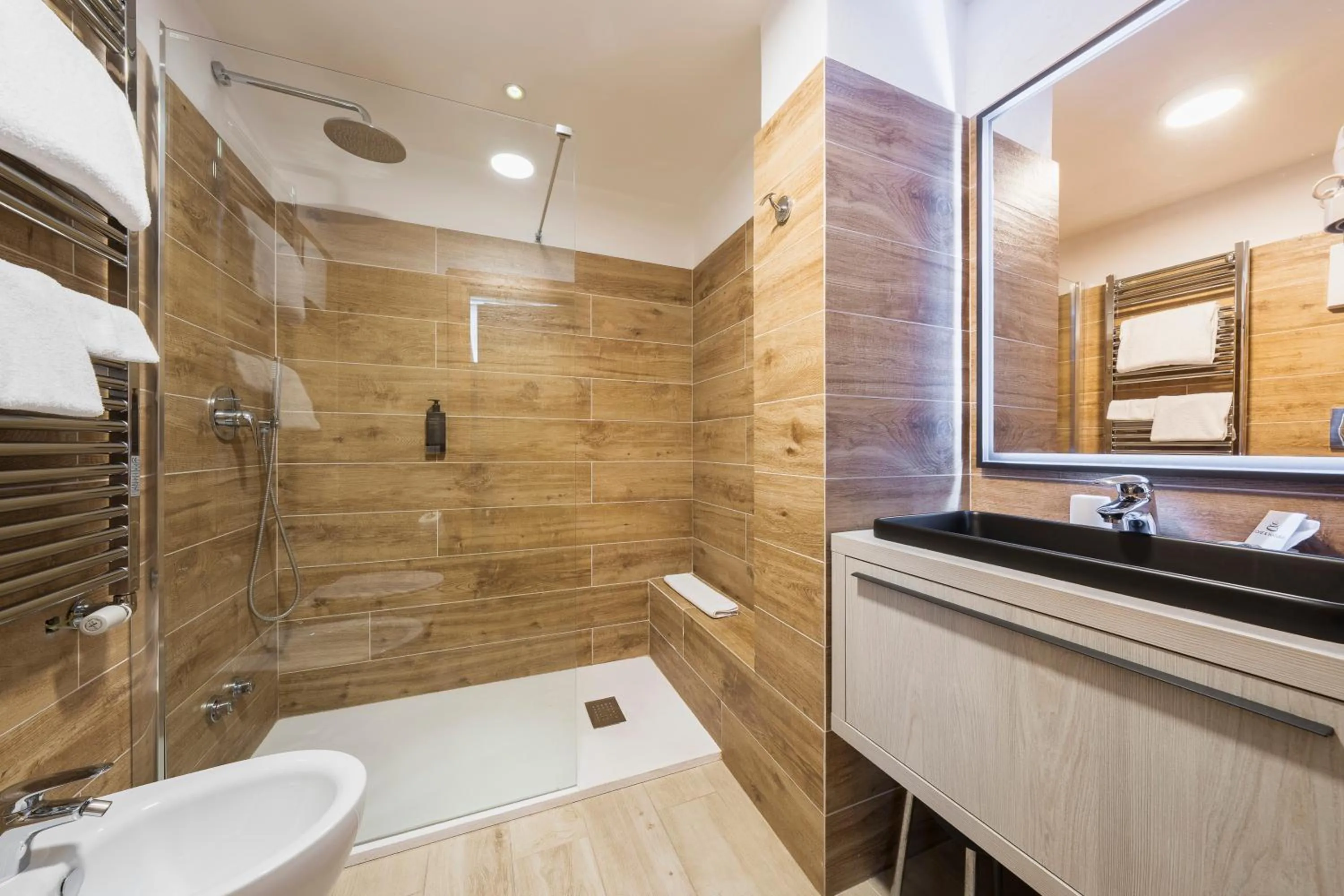 Bathroom in Hotel Montana