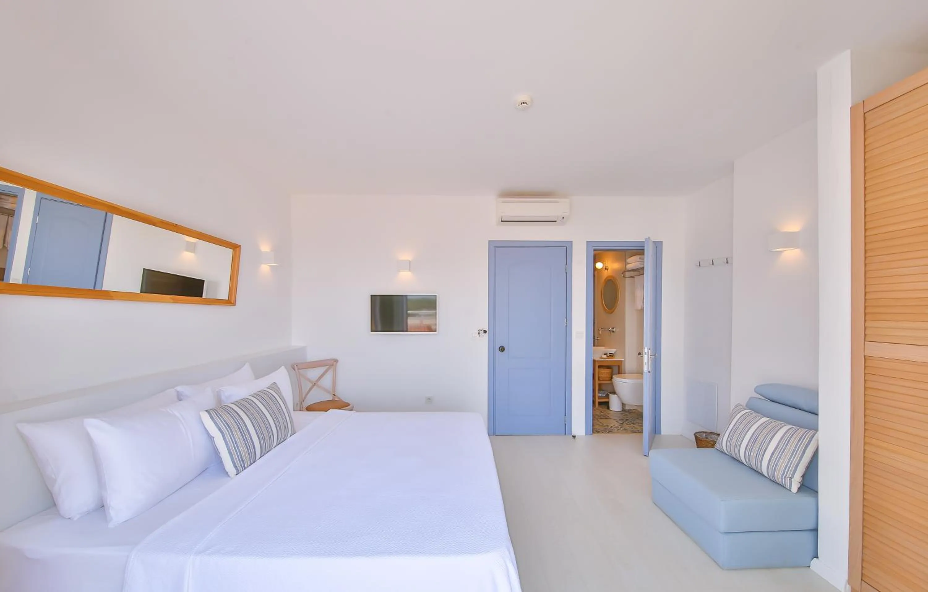 Photo of the whole room, Bed in Dias Hotel