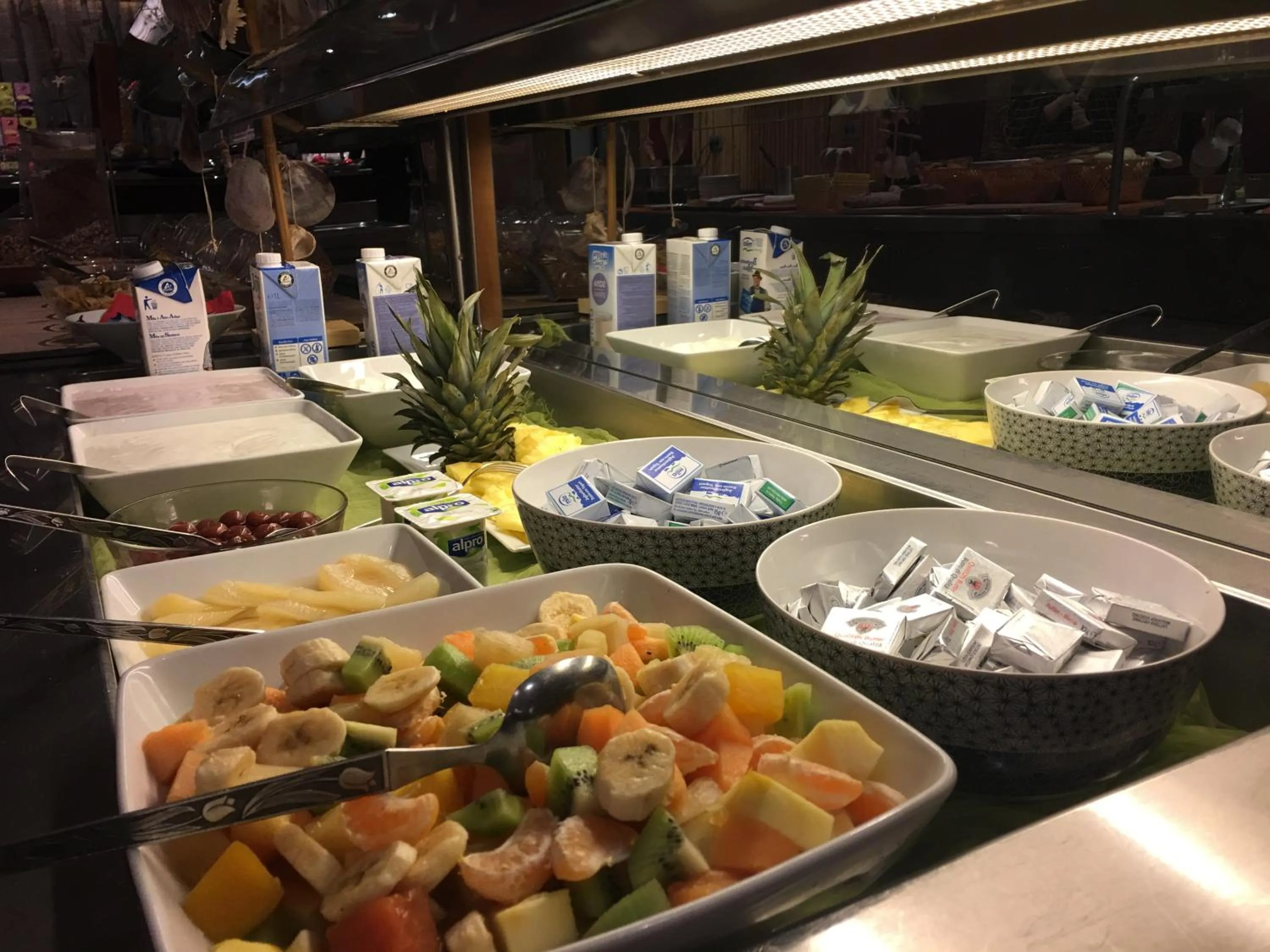 Buffet breakfast in Hotel Bamboo