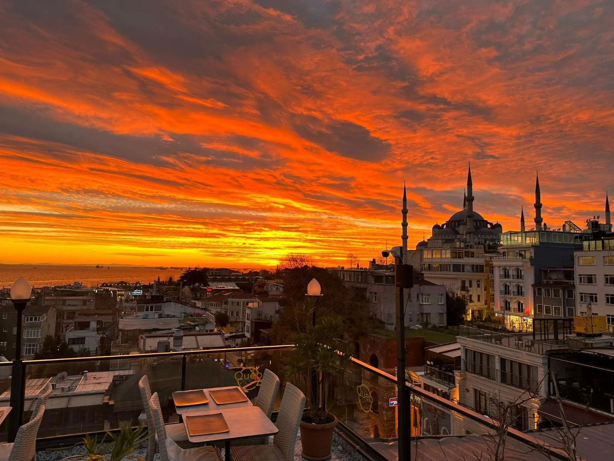 Restaurant/places to eat in The Byzantium Suites Hotel & Spa