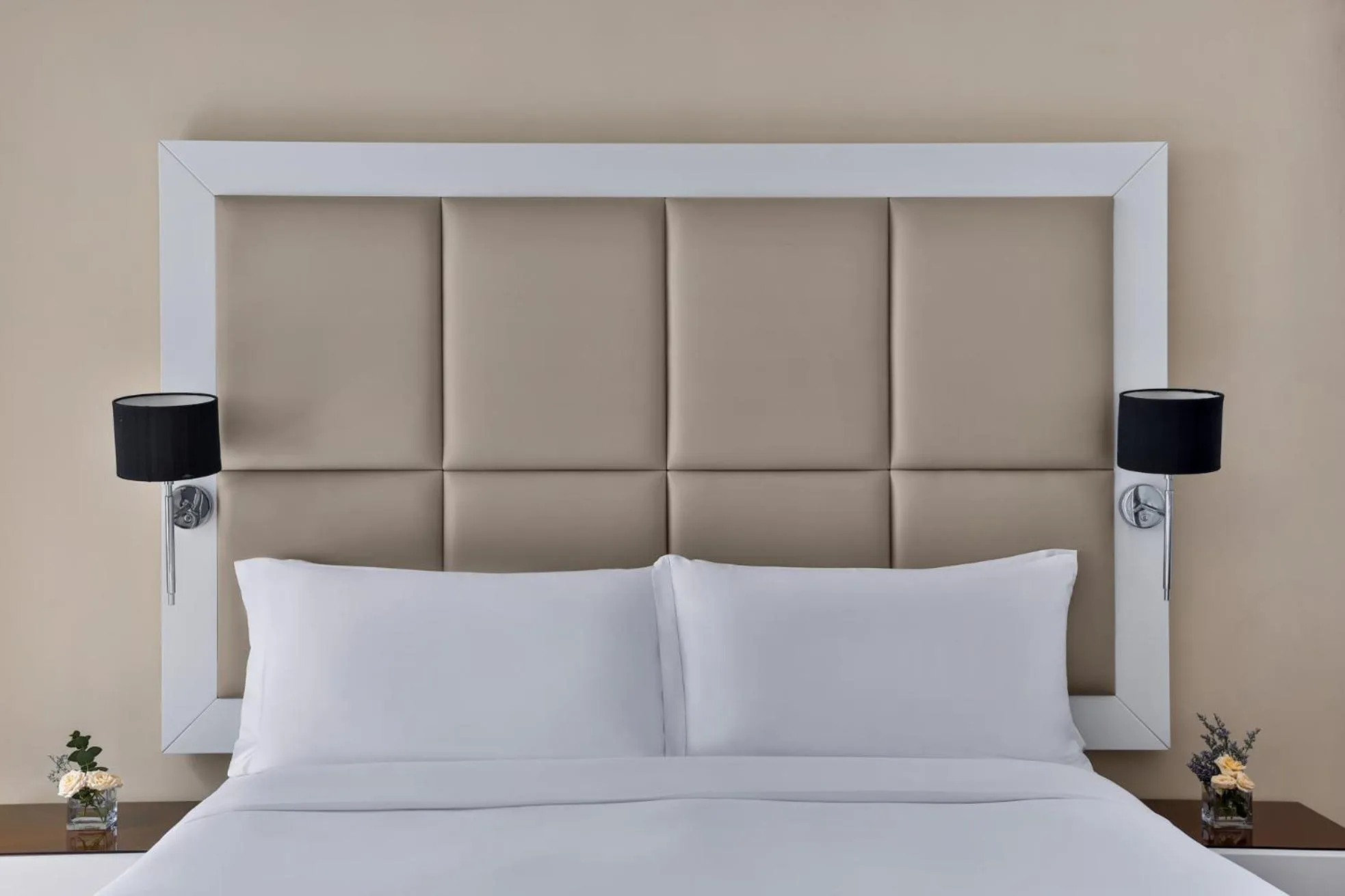 Bed in La Suite Dubai Hotel & Apartments