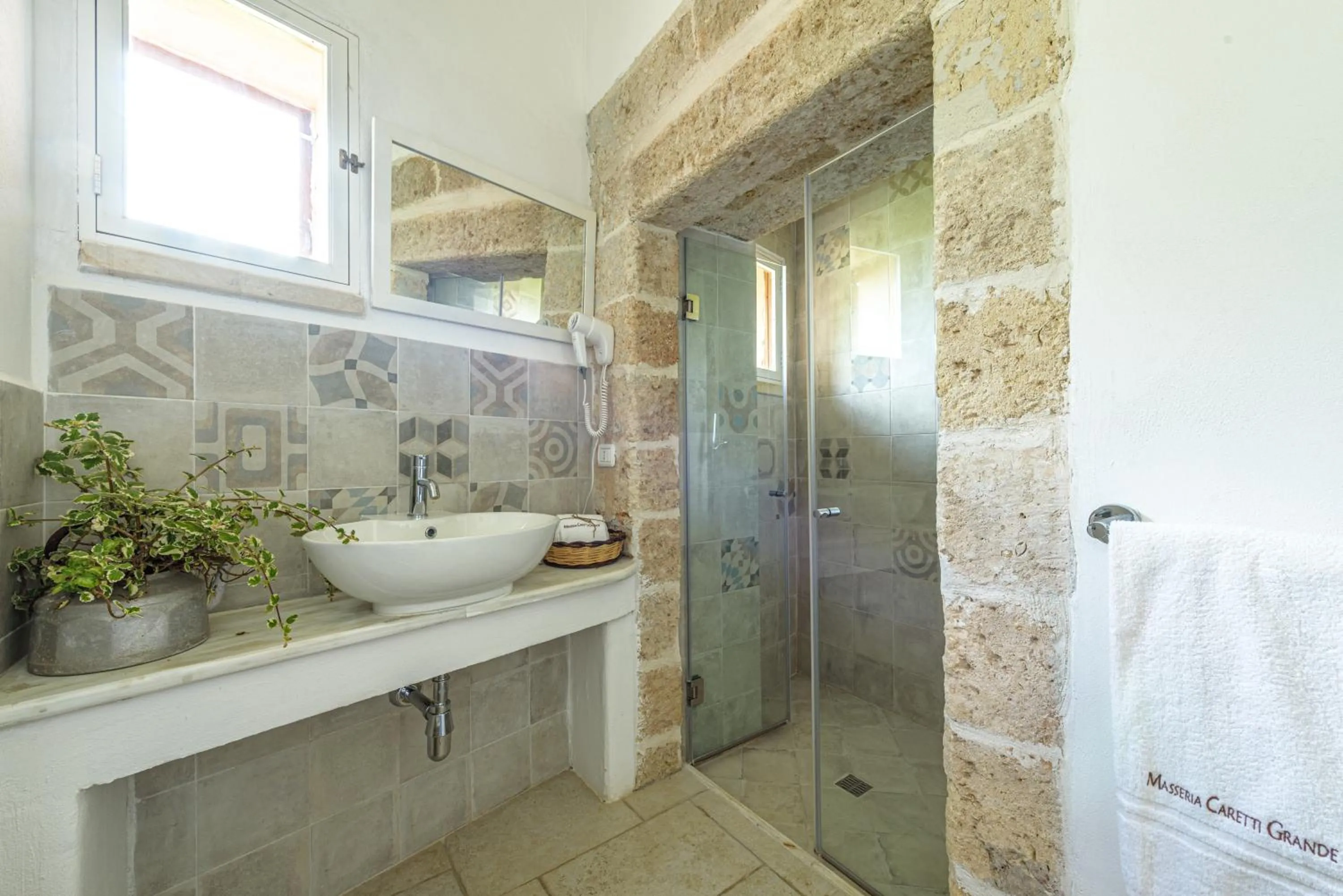 Shower in Masseria Caretti Grande