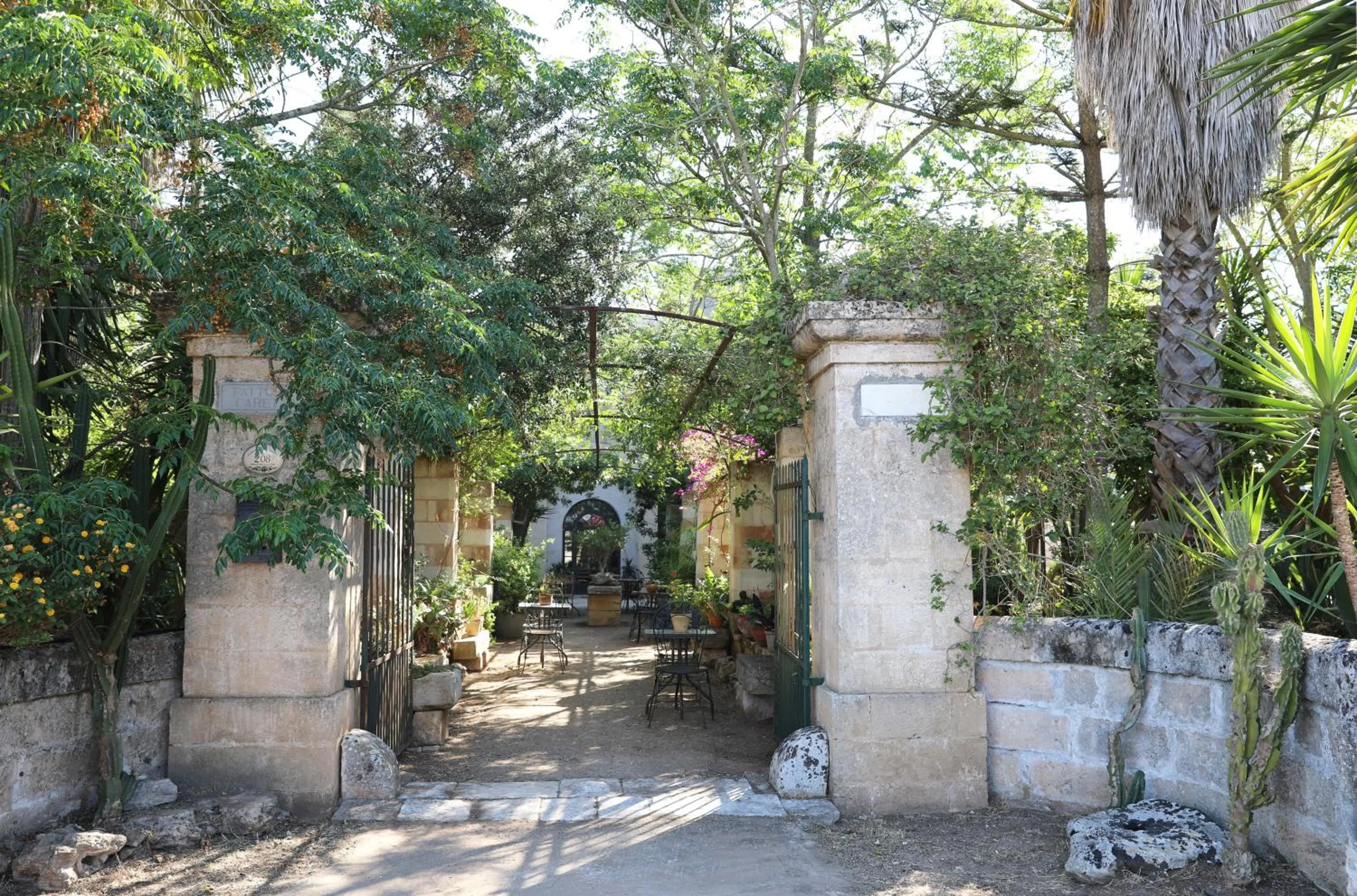 Patio in Masseria Caretti Grande