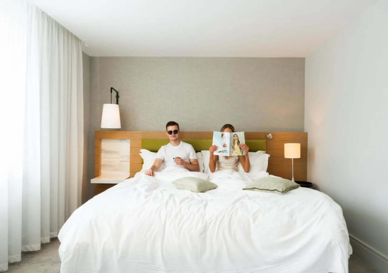 Guests, Bed in The Morgan Hotel