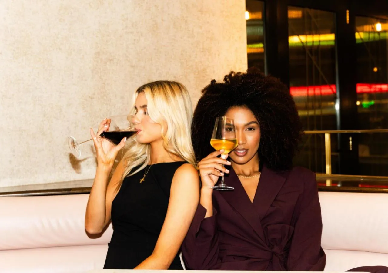 Restaurant/places to eat in The Morgan Hotel