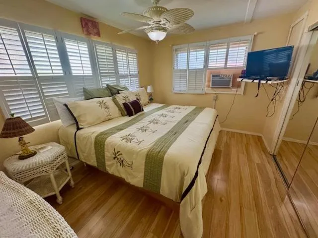 Bed in Kihei Kai Nani with a ocean view