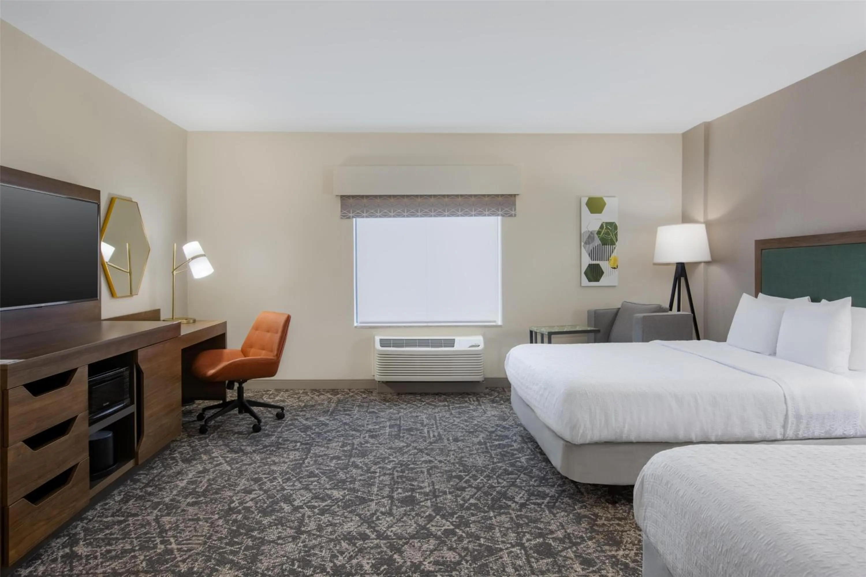 Bed in Hampton Inn & Suites Dallas-Arlington North-Entertainment District