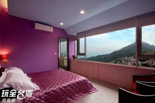 Deluxe Double Room with Side Sea View in Good Time B&B Deluxe Double Room with Side Sea View in Good Time B&B