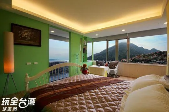 Photo of the whole room, Bed in Good Time B&B