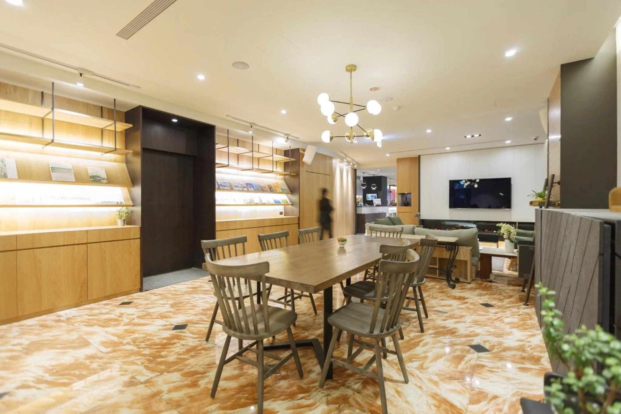 Restaurant/places to eat in Hub Hotel Zhongli