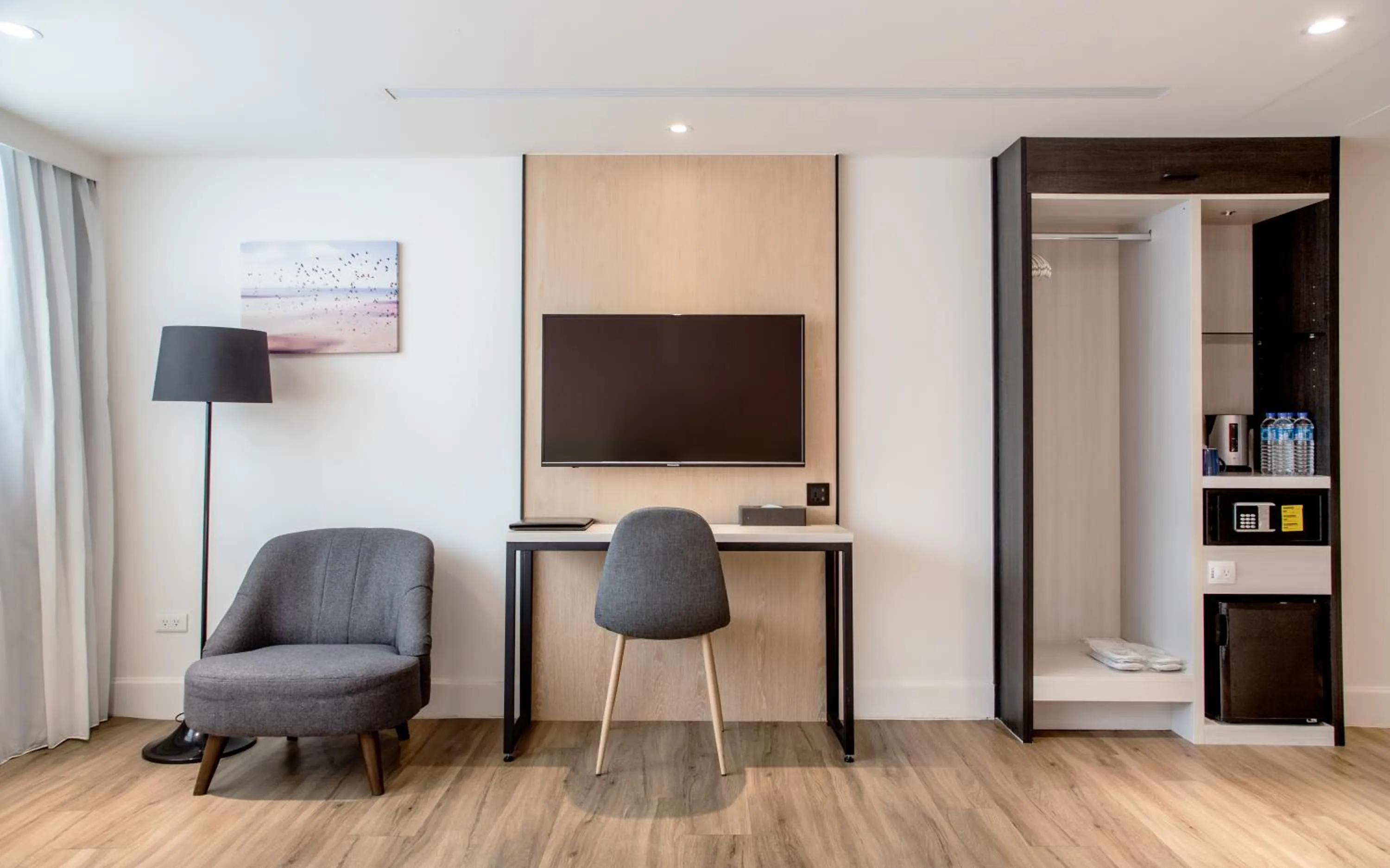 TV and multimedia in Hub Hotel Zhongli