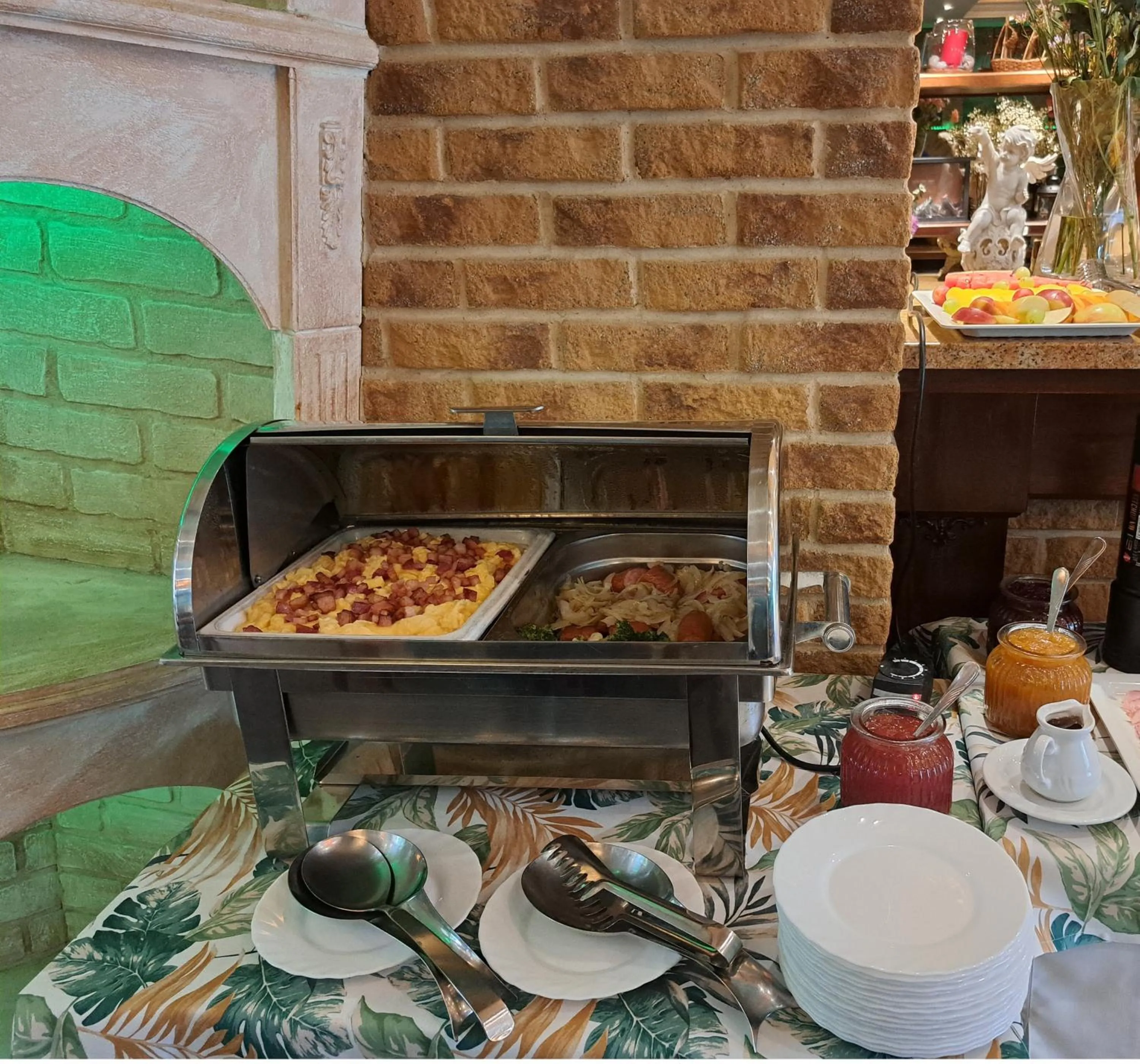 Breakfast in Villa Martini