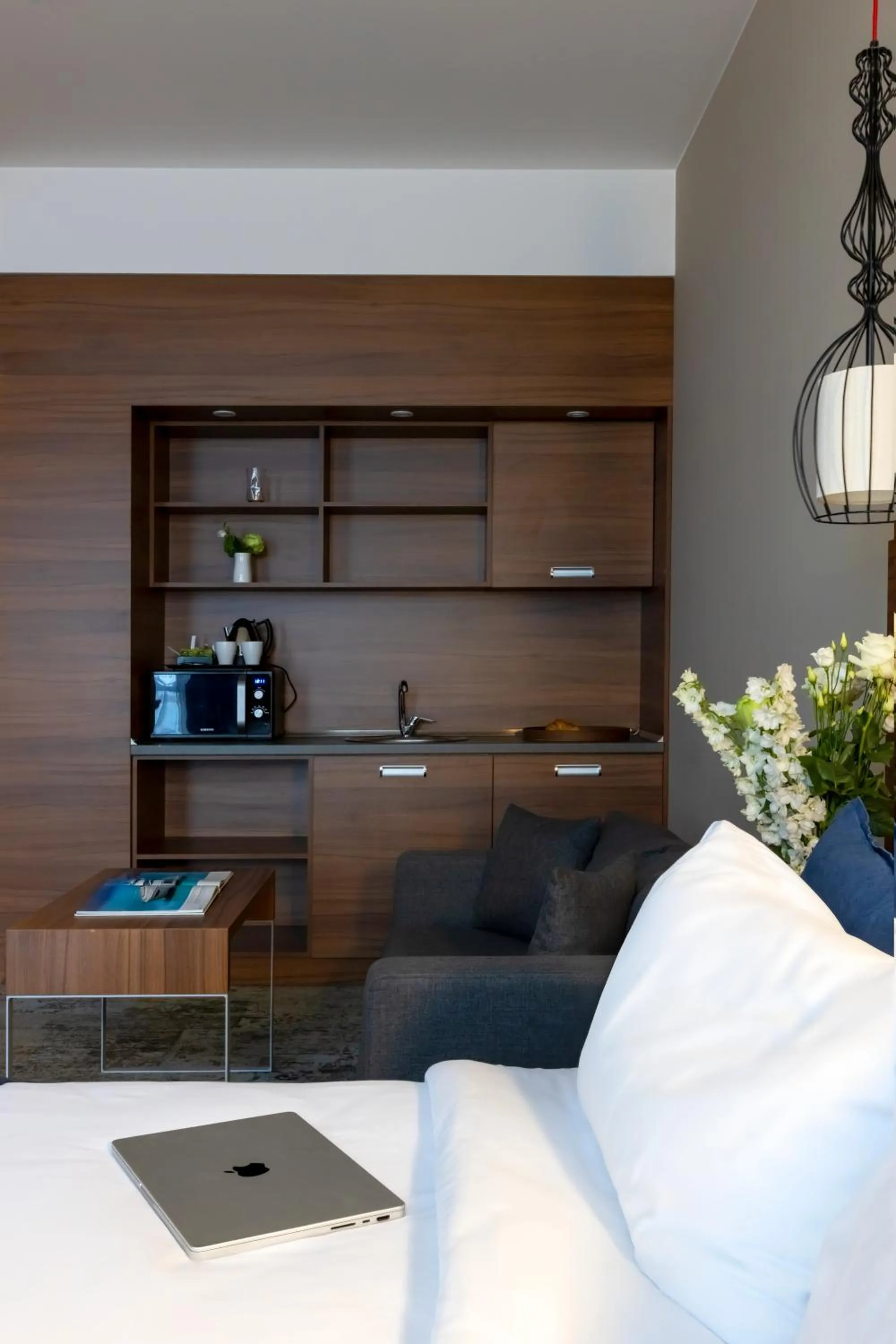 Property building, Bed in Premier Sofia Airport Hotel