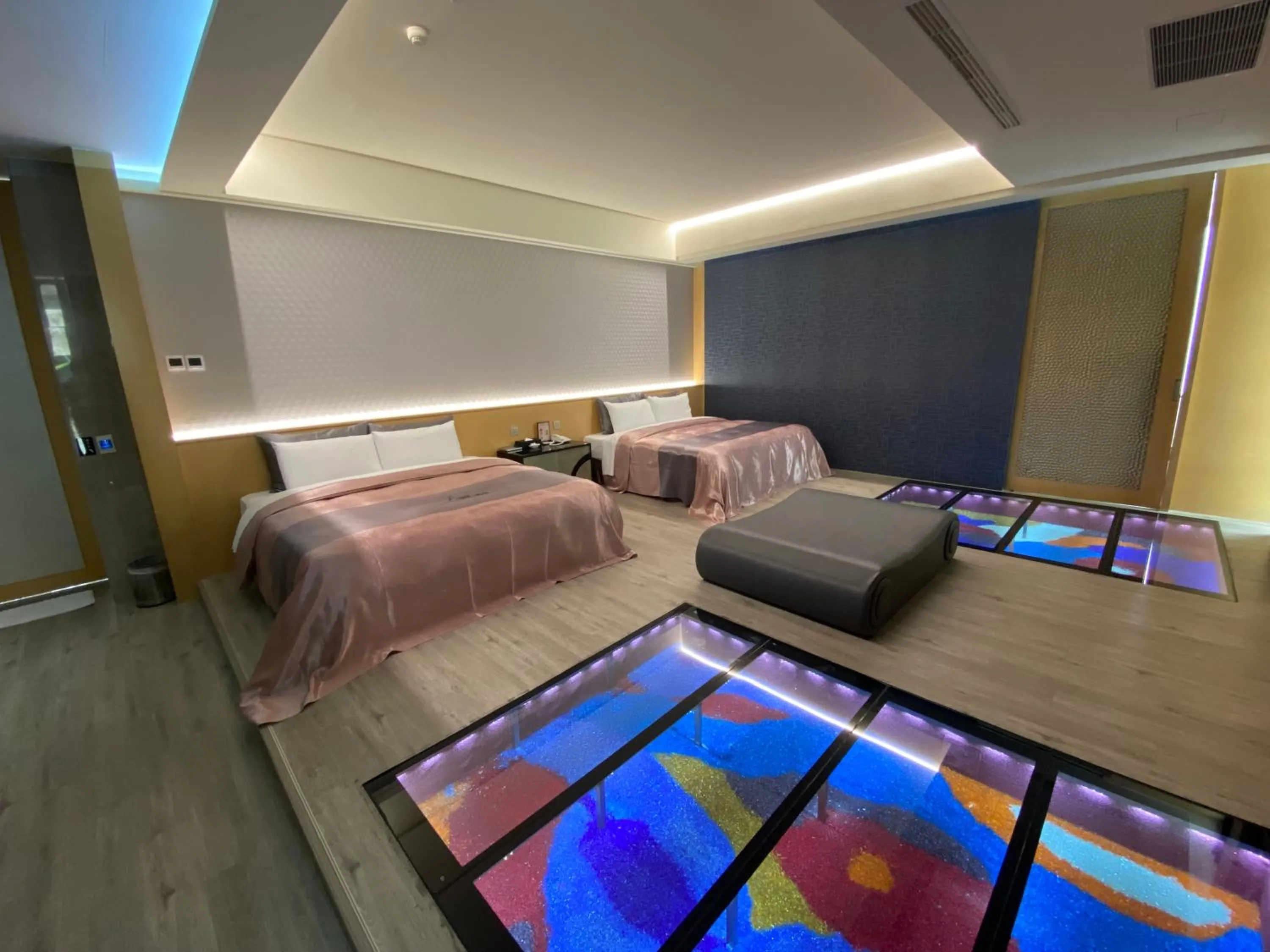 Photo of the whole room, Bed in Xiadu Motel