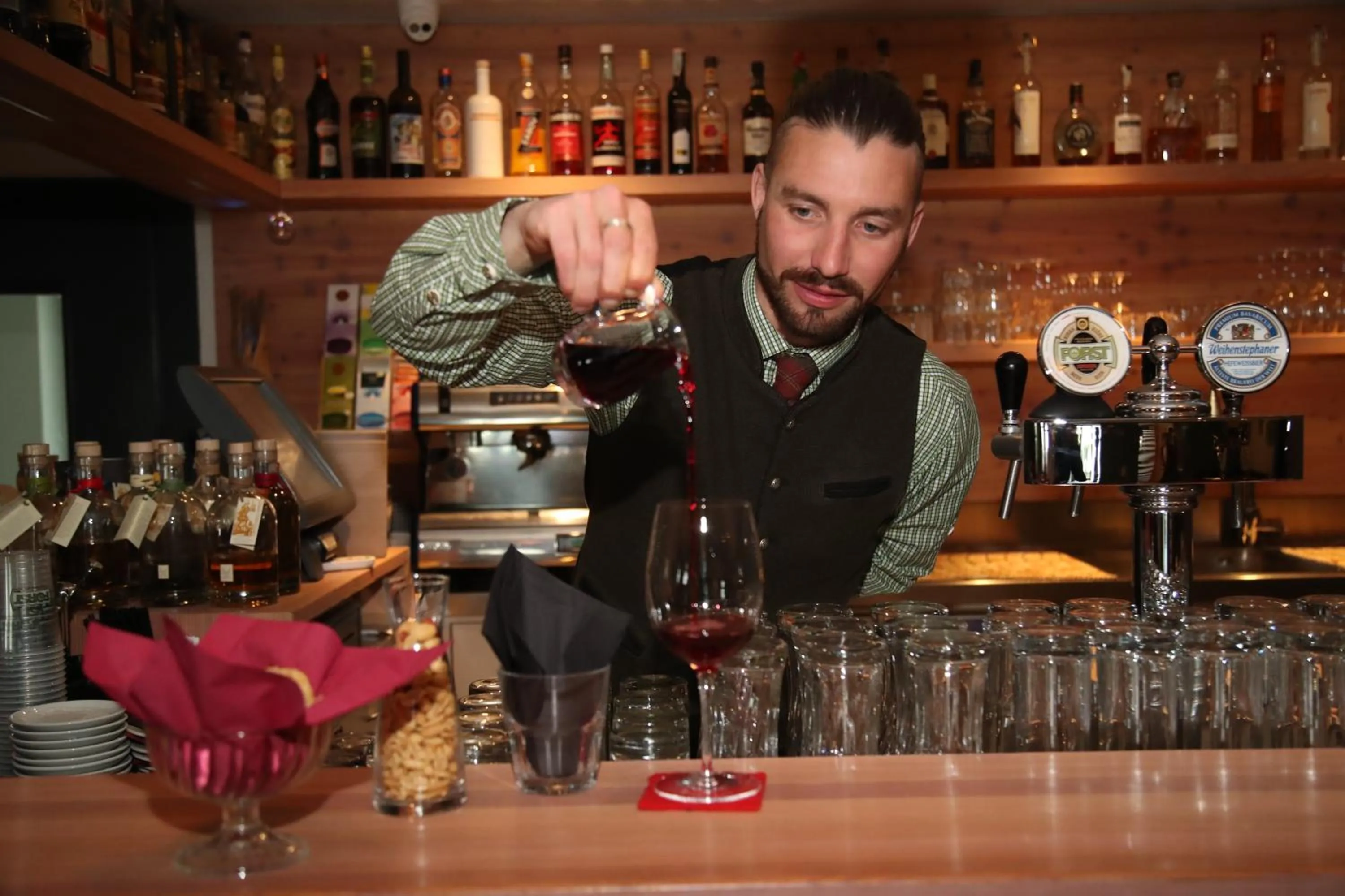 Lounge or bar in Hotel Mirabel