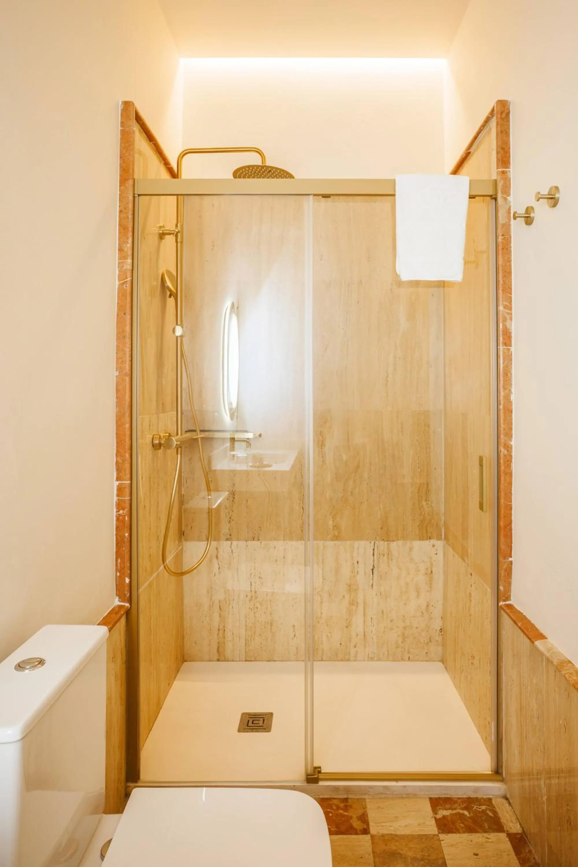 Shower in Hotel Boutique Casas de Santa Cruz