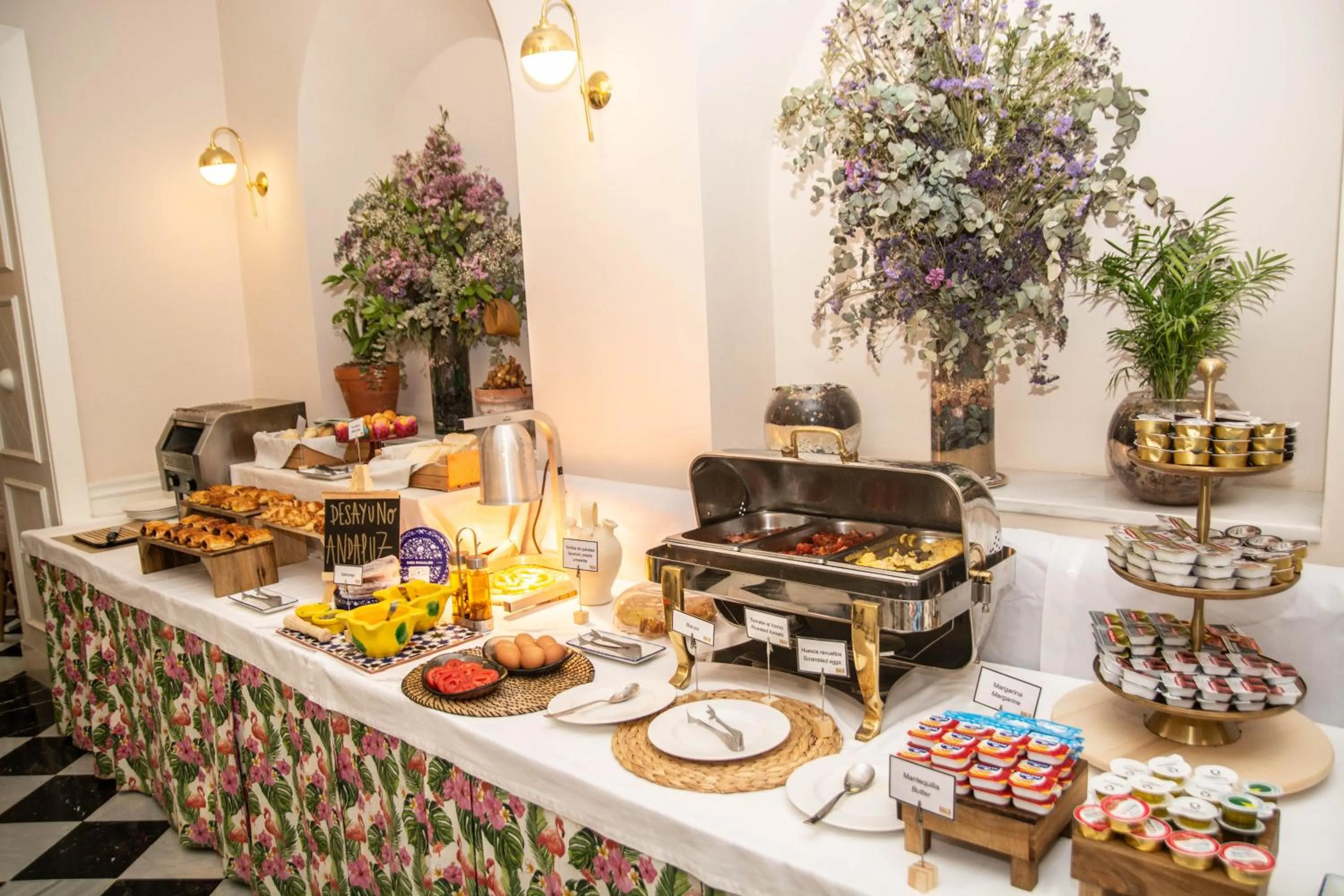 Breakfast in Hotel Boutique Casas de Santa Cruz