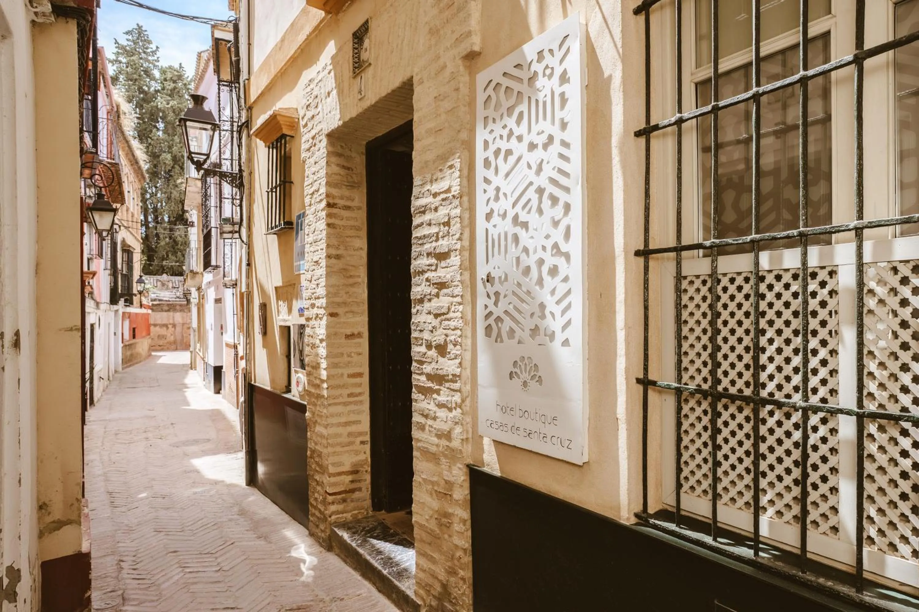Facade/entrance in Hotel Boutique Casas de Santa Cruz