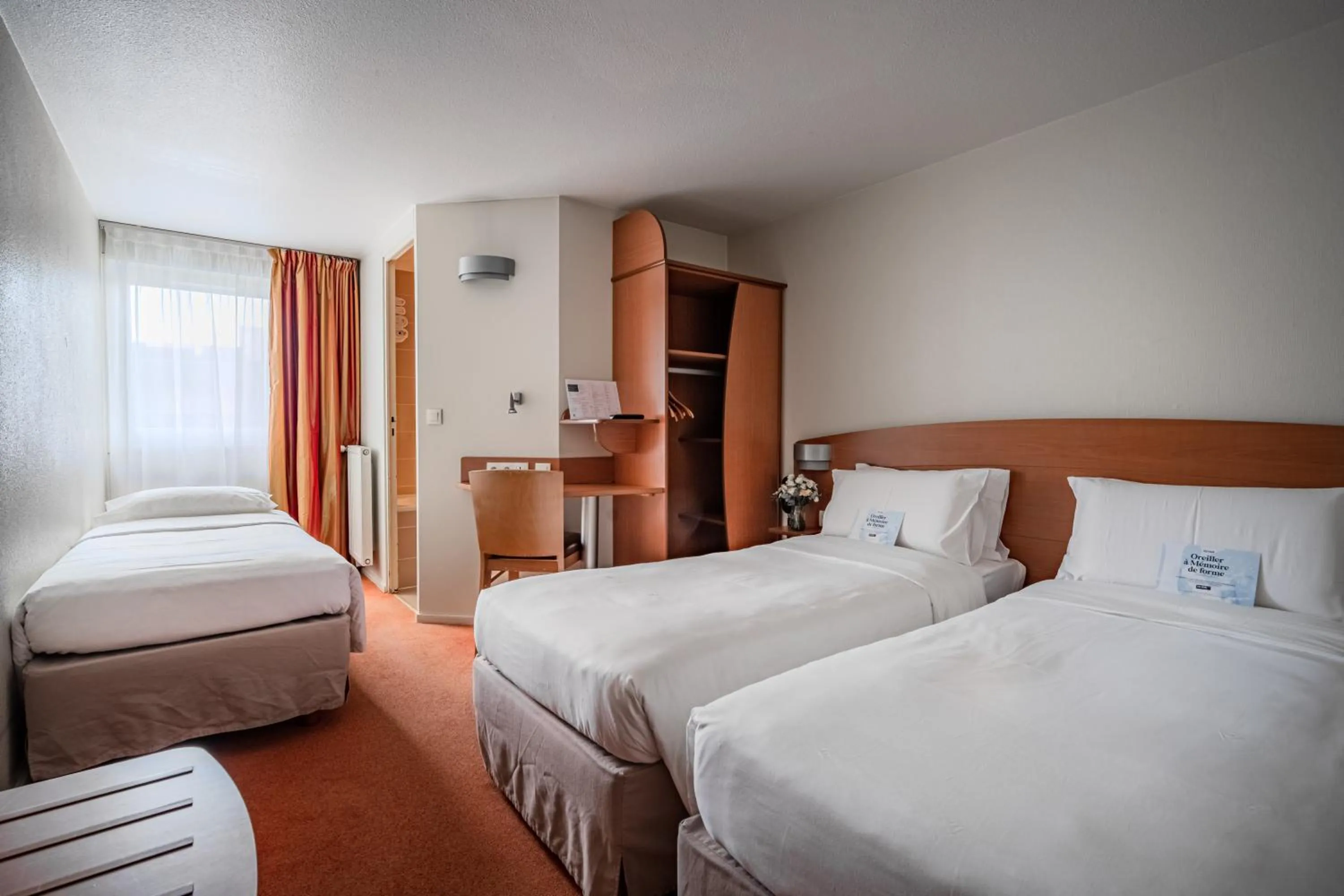 Bed in Kyriad Rennes Nord Hotel