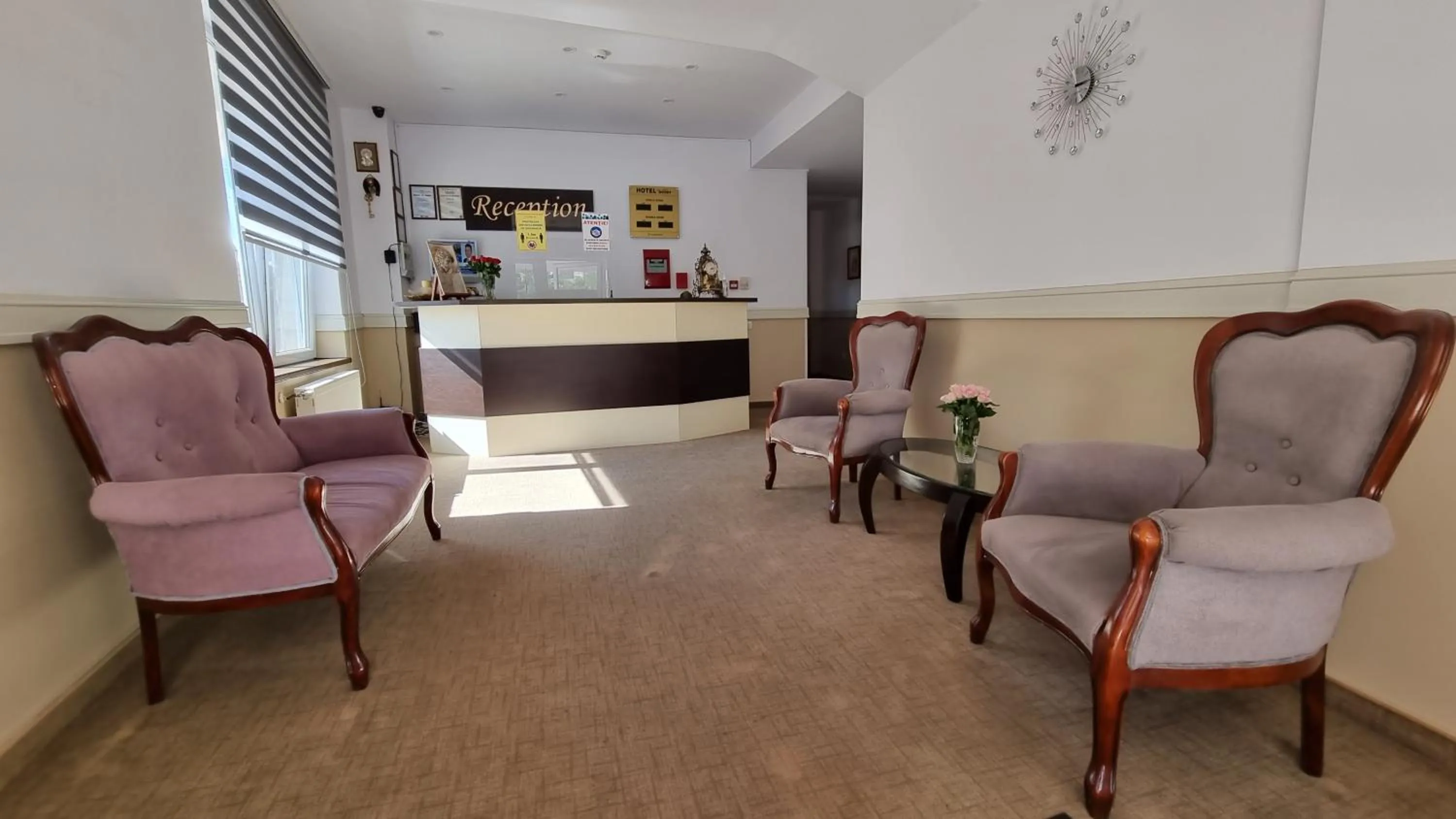 Lobby or reception in Hotel New Derby