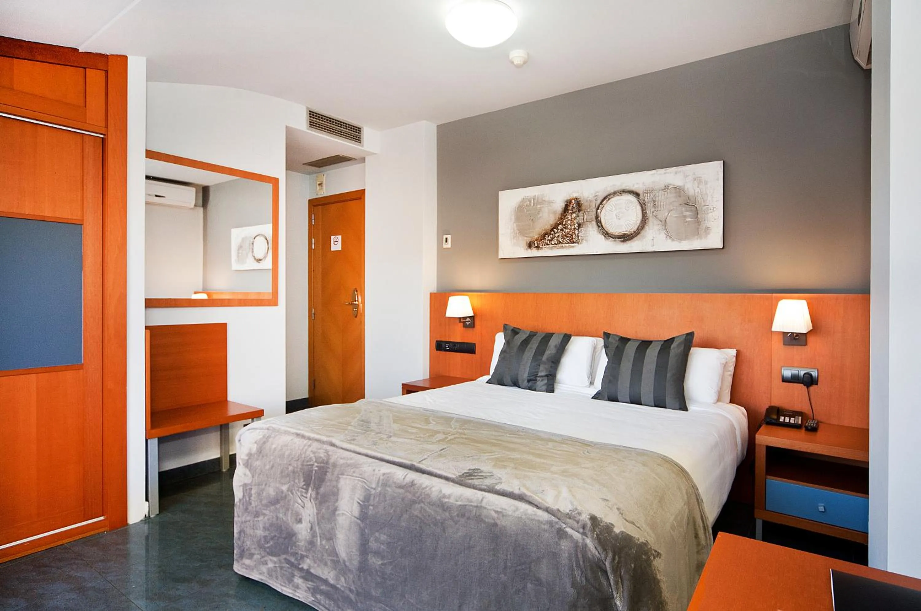 Bed in HOTEL SANT PERE ll HSPII