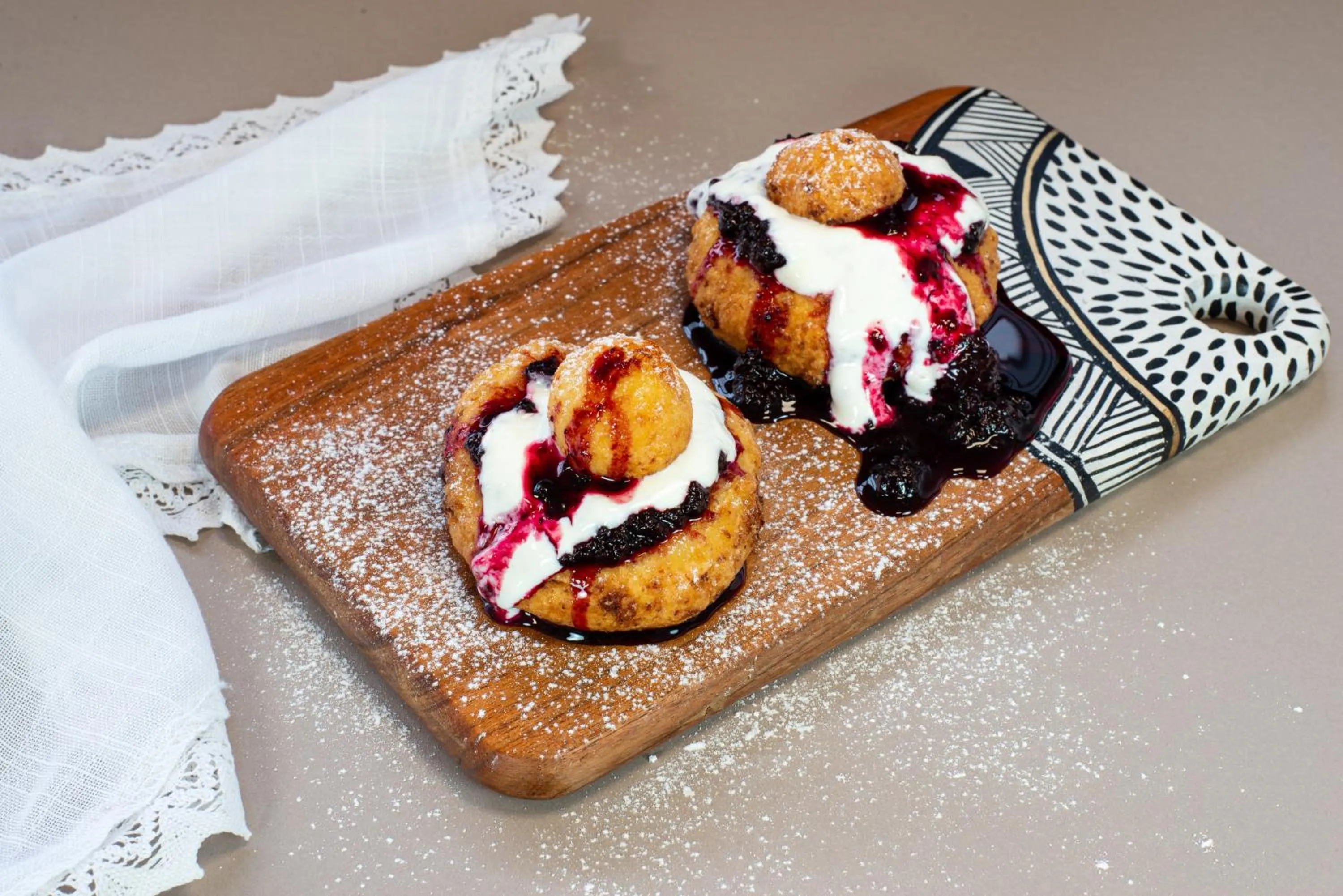 Restaurant/places to eat in Pensiunea Banffy