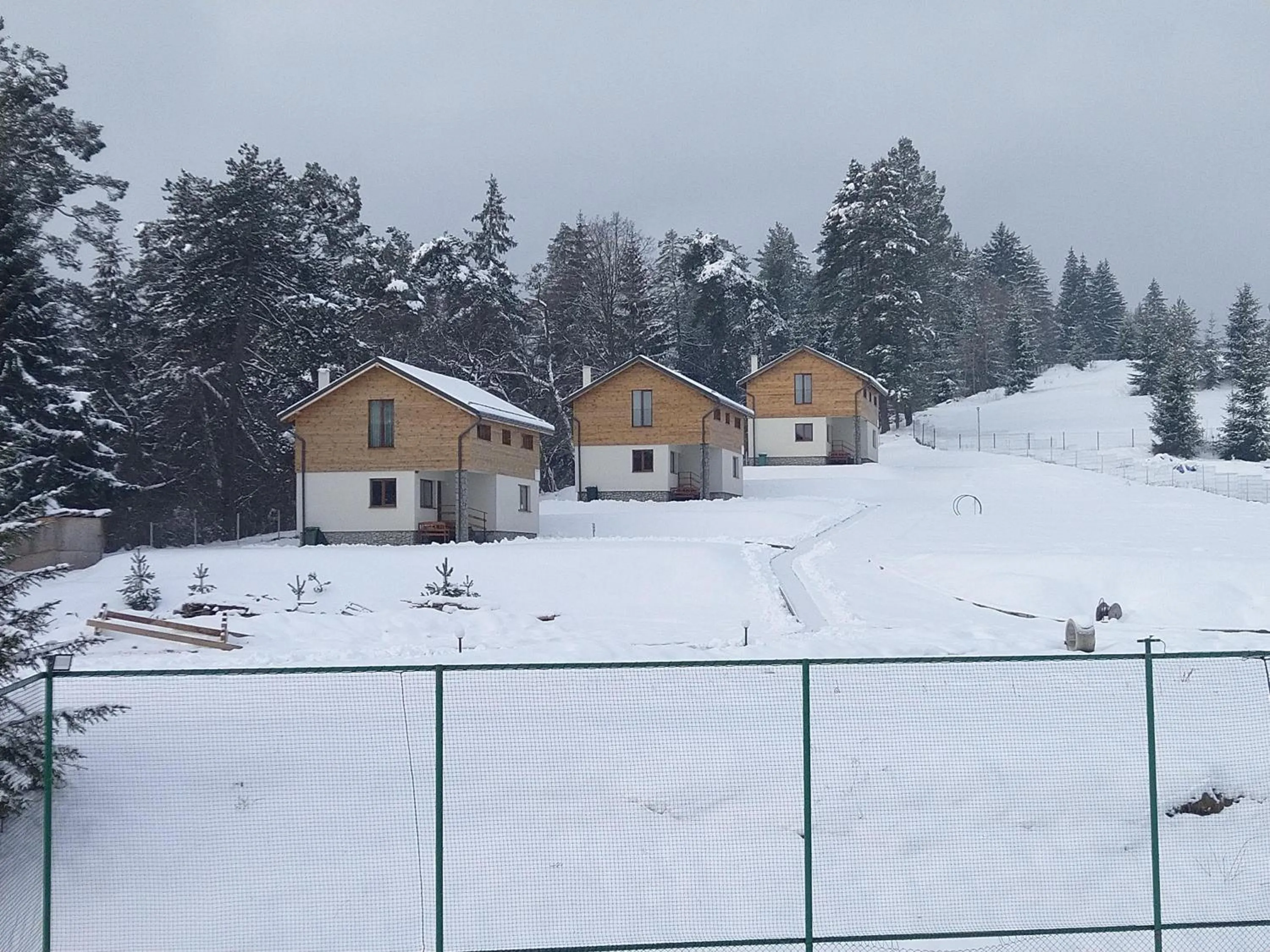 Area and facilities in Pensiunea Banffy