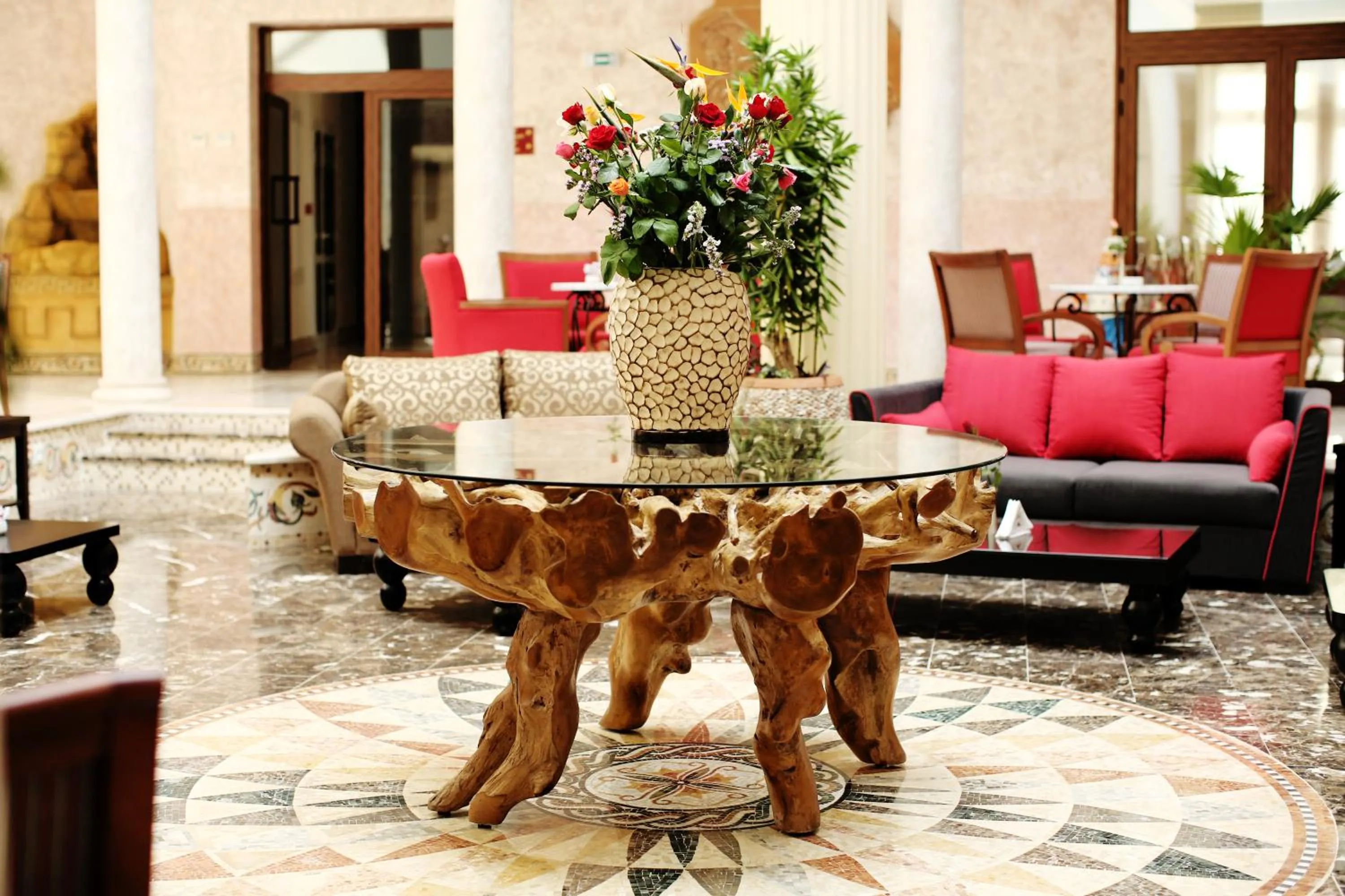 Communal lounge/ TV room in Hotel Julius