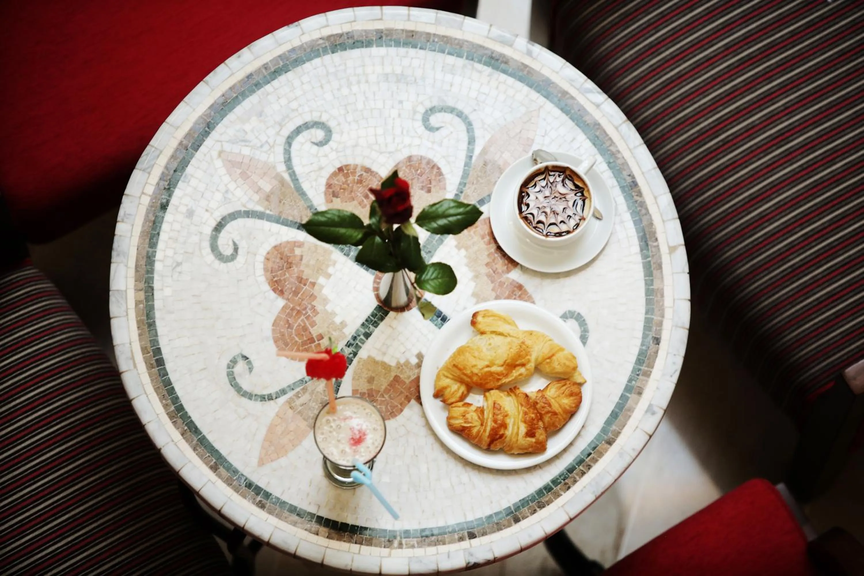 Communal lounge/ TV room in Hotel Julius