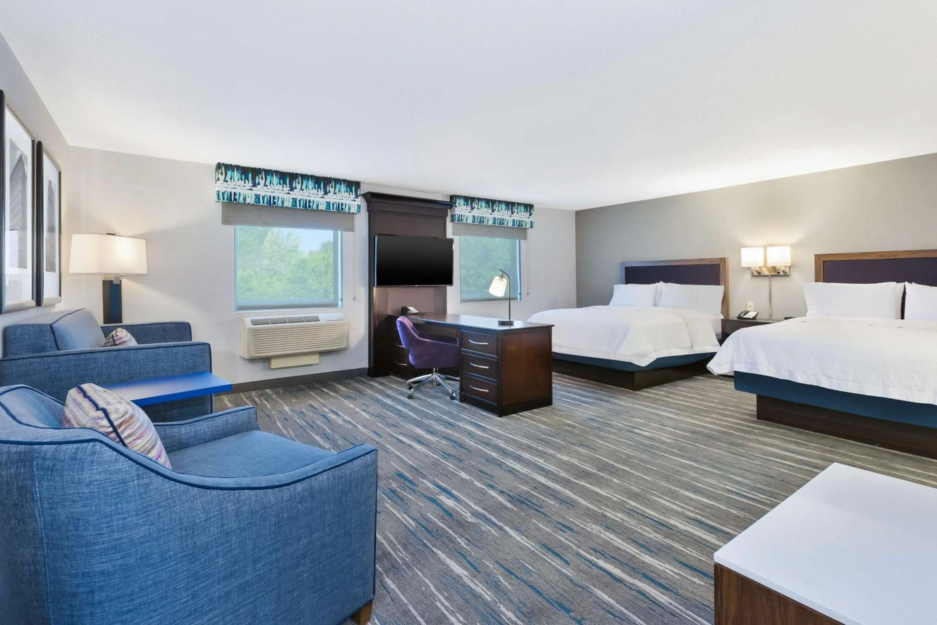 Bedroom, Bed in Hampton Inn and Suites Flint/Grand Blanc