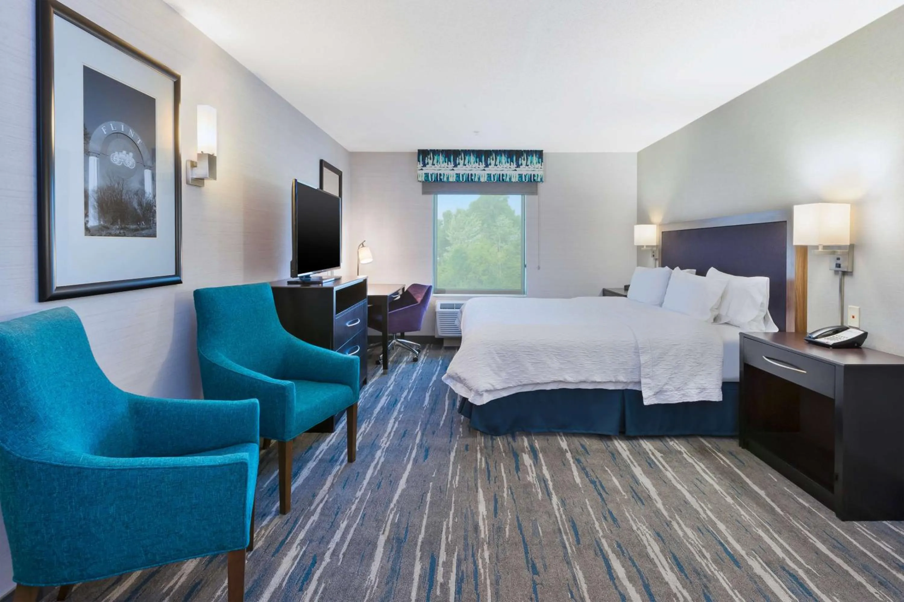Bedroom, Bed in Hampton Inn and Suites Flint/Grand Blanc