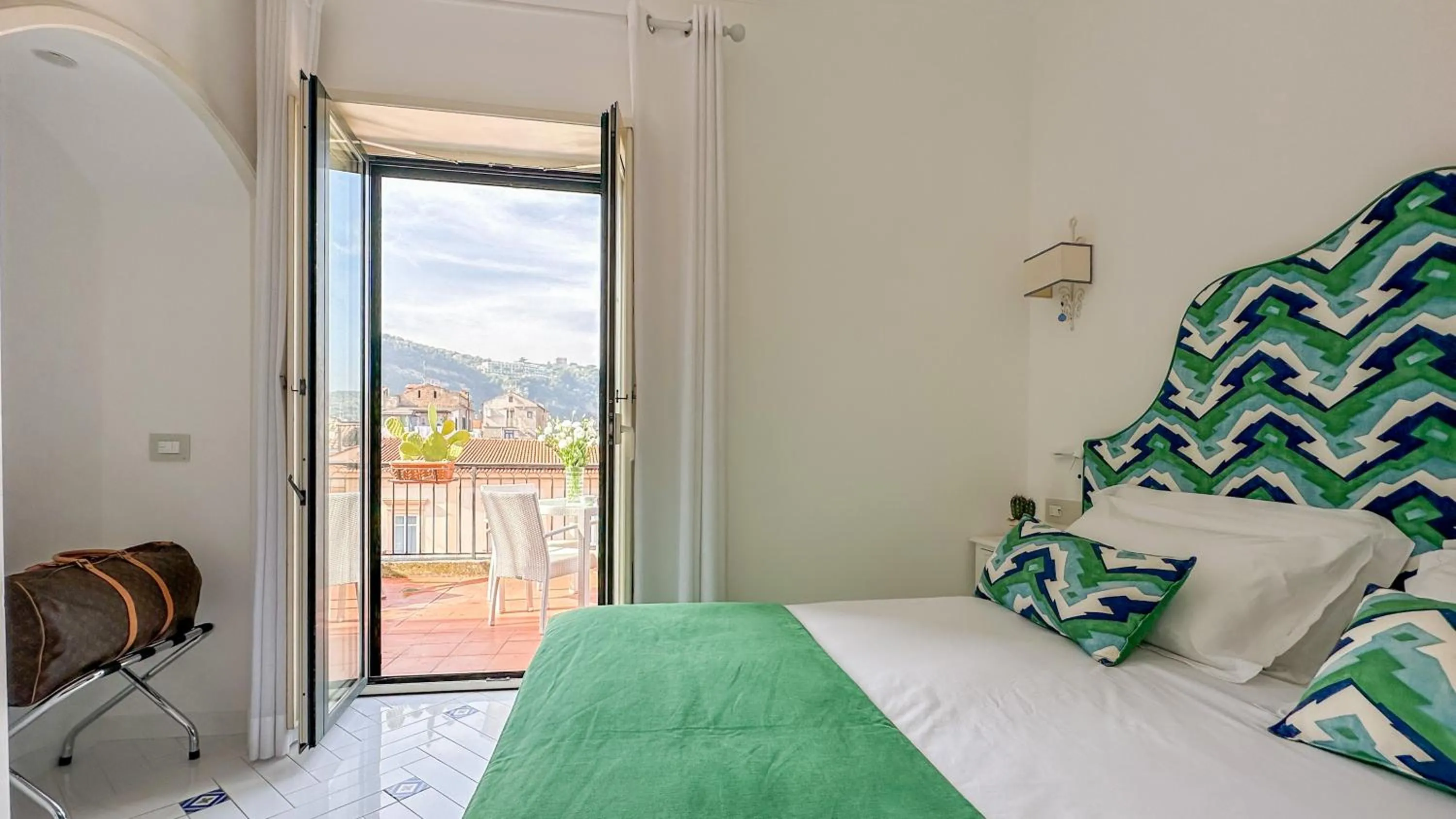 Bed in Hotel Villa Di Sorrento