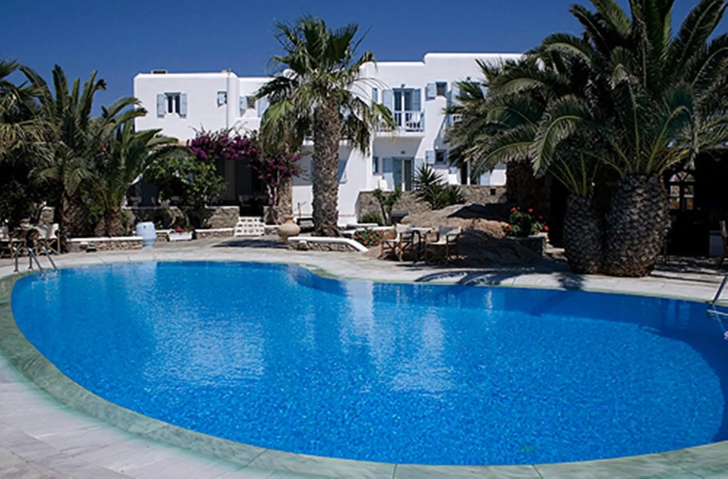 Swimming pool in Zephyros