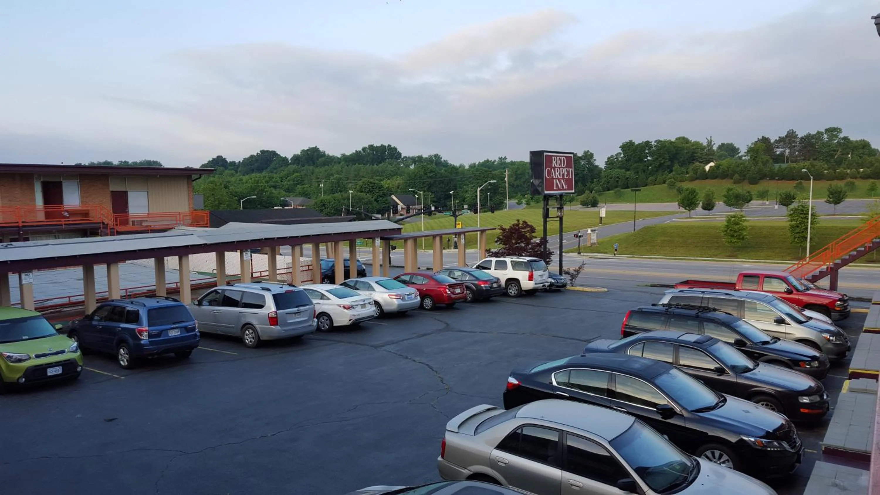 Day in Red Carpet Inn - Blacksburg