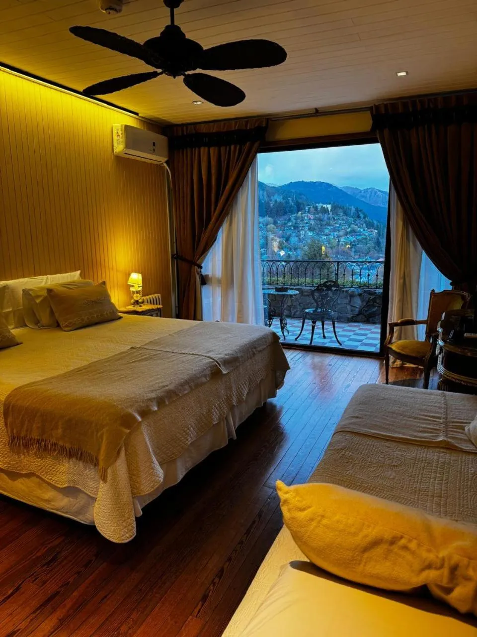 Photo of the whole room, Bed in Paraíso Casa de Montaña